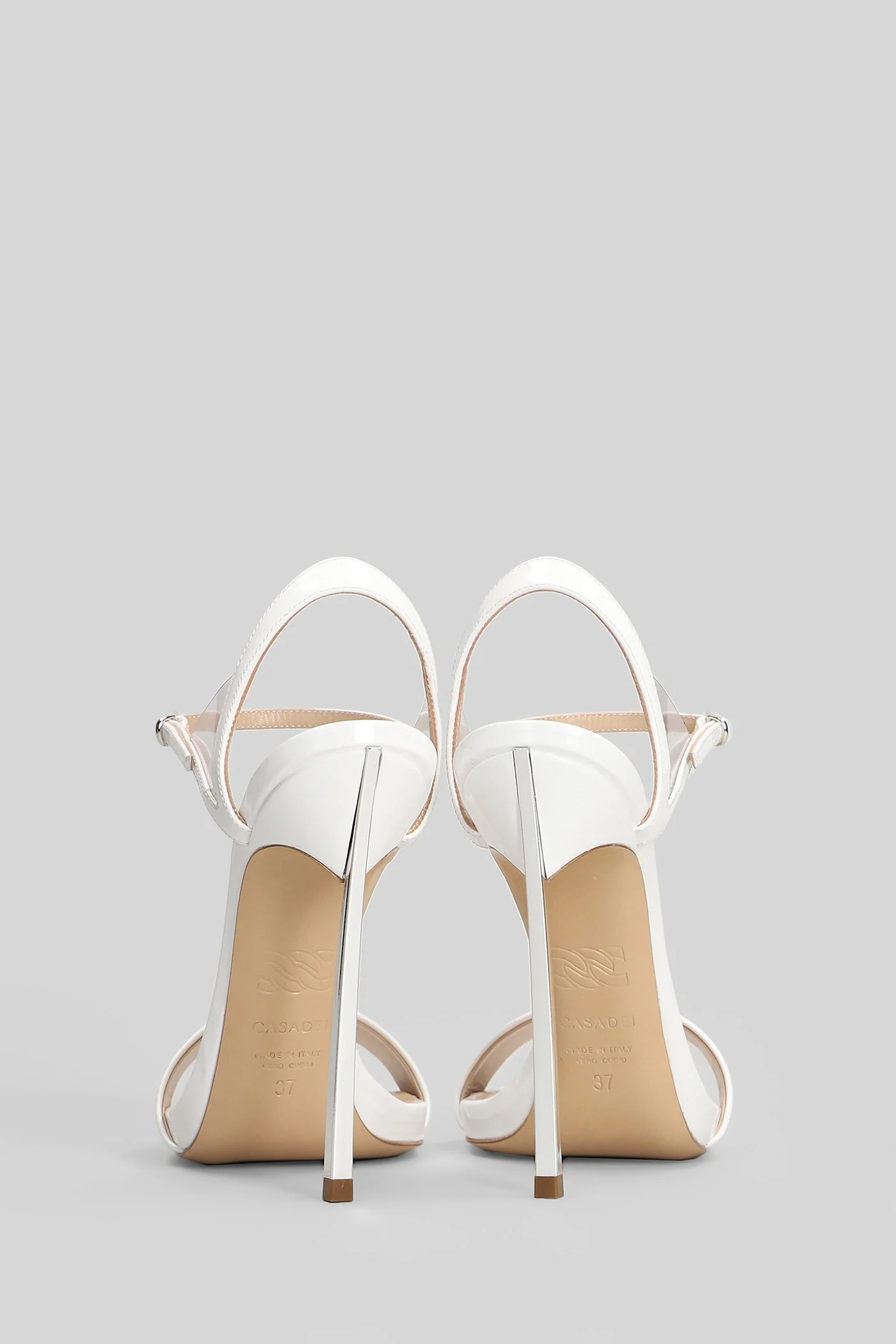 Blade v celebrity Sandals in white patent leather - Image 4