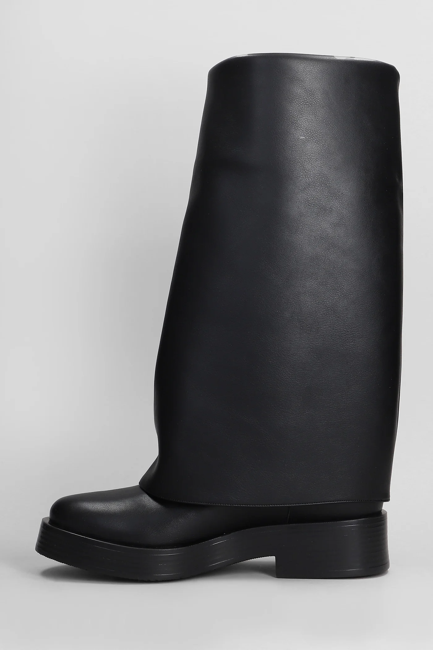 Charlie low heels boots in black leather - Image 3