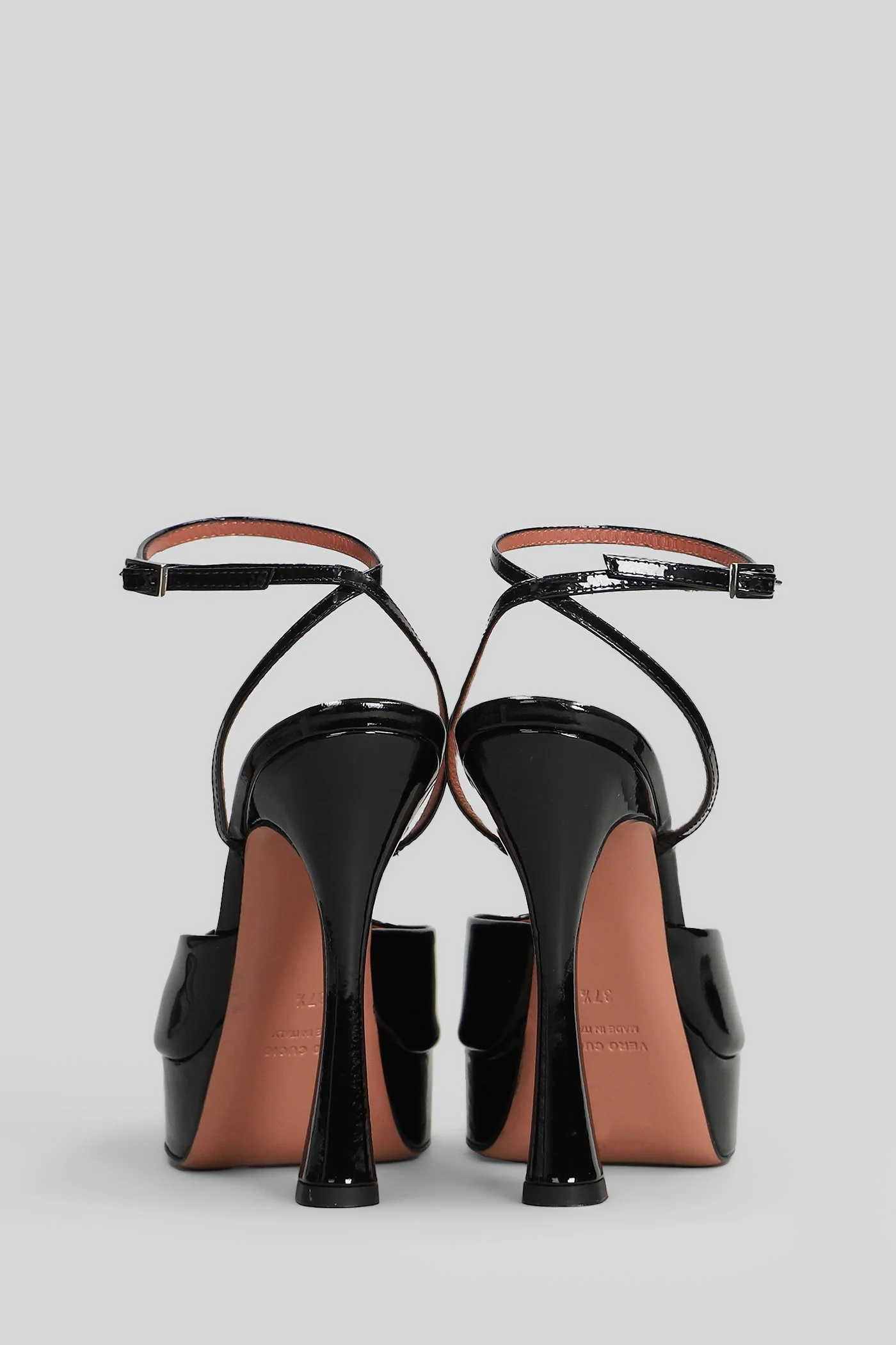 Vicky Pumps in black patent leather - Image 4