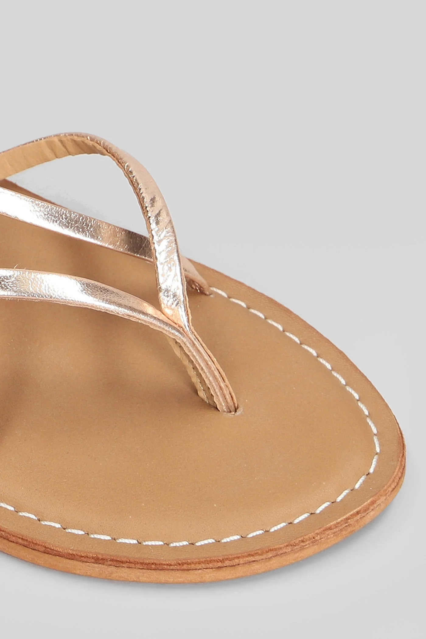 Flat sandal-slipper in gold leather - Image 5