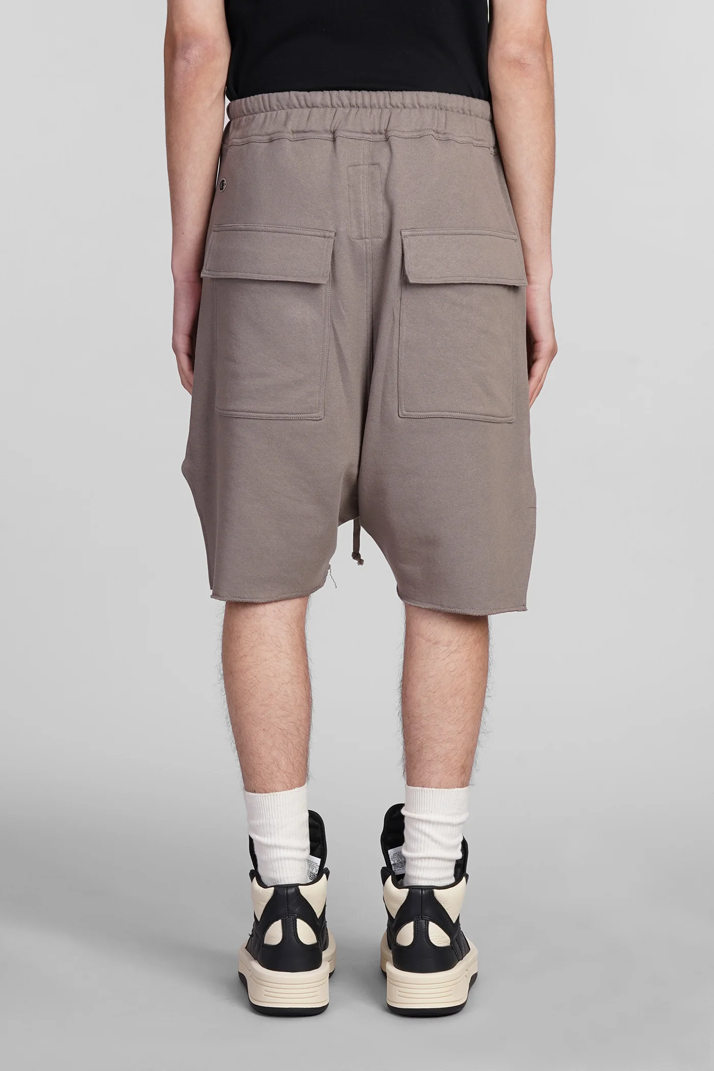 Beveled pods Shorts in grey cotton - Image 3