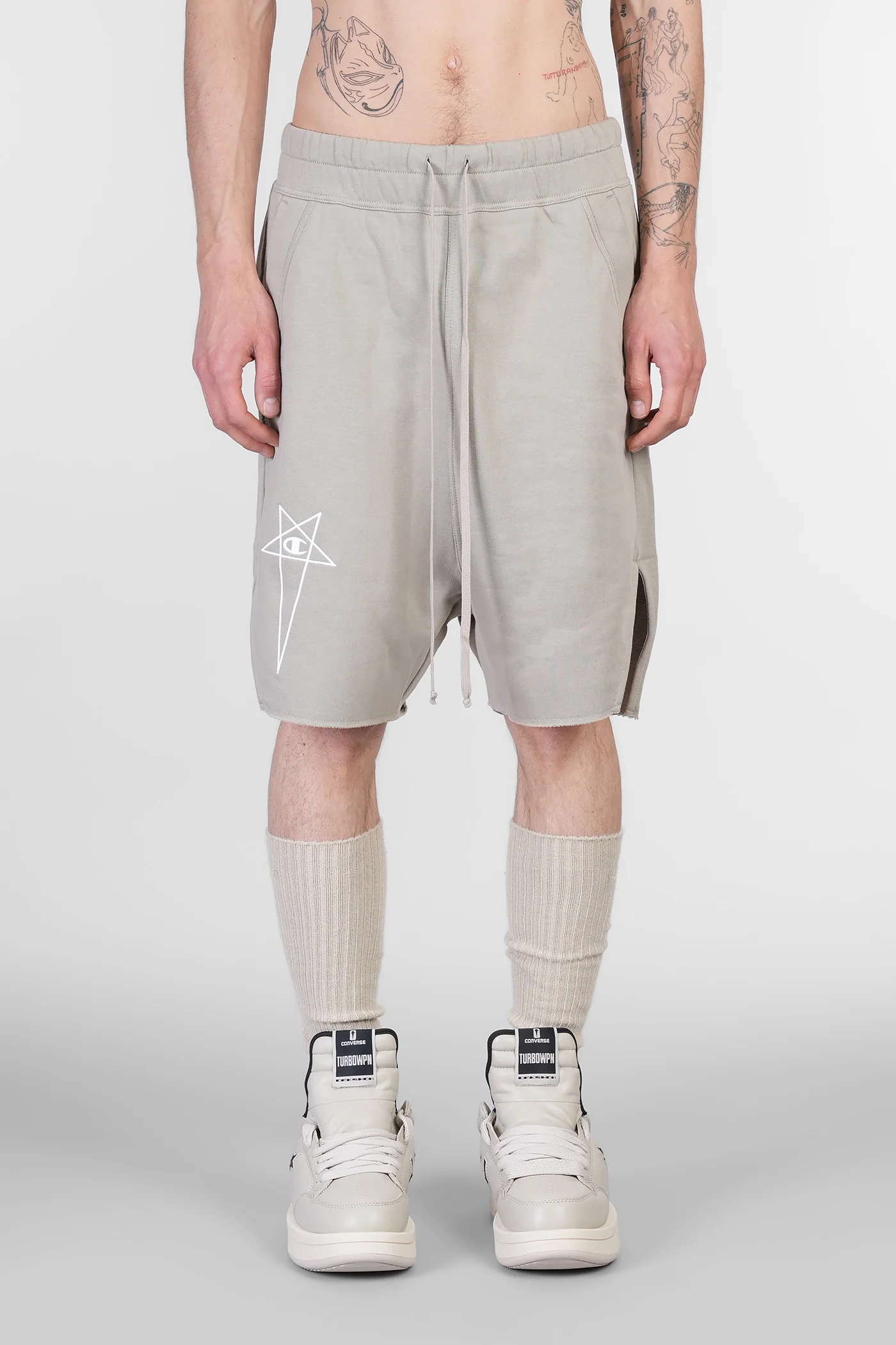 Beveled pods Shorts in taupe cotton