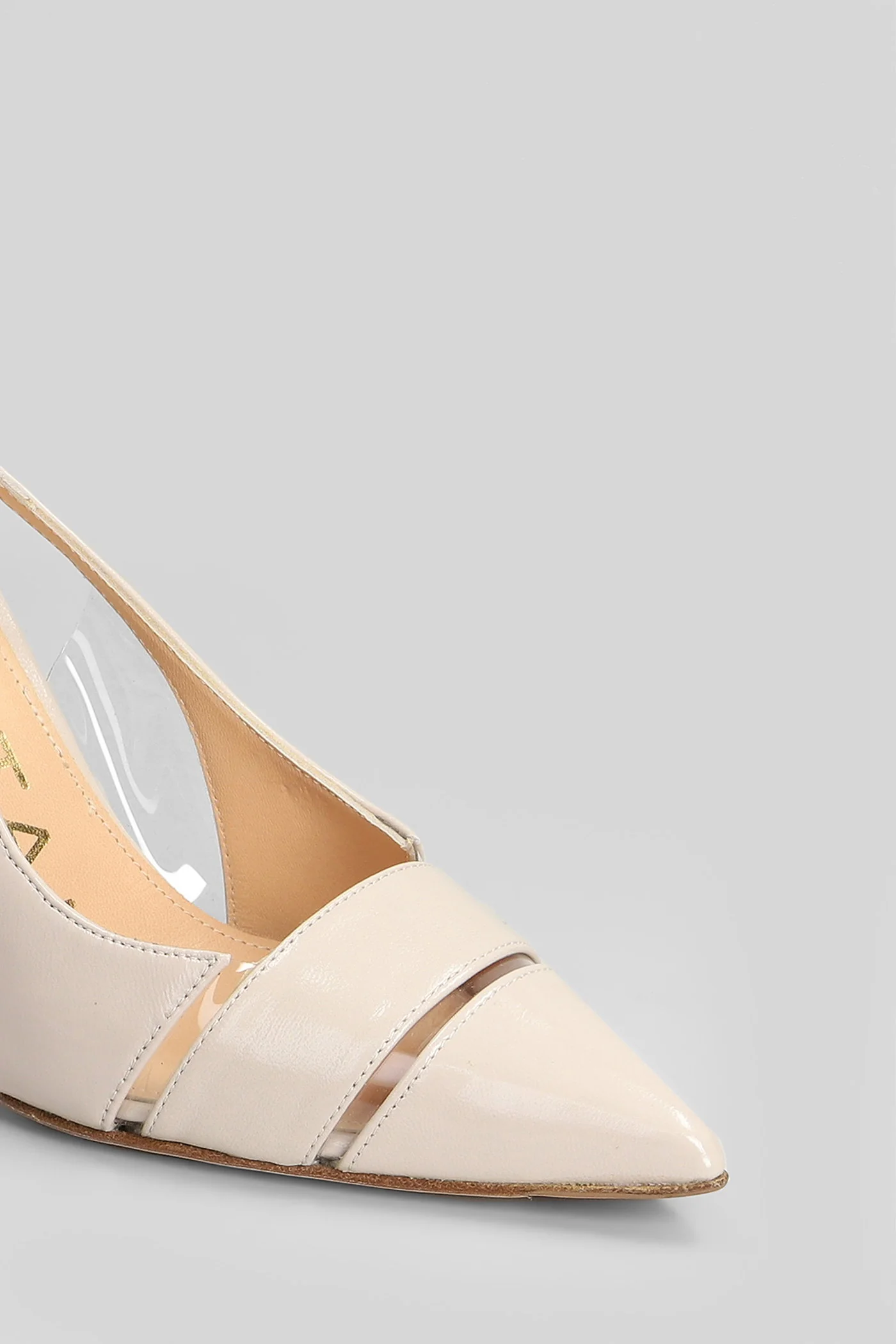 Pumps in beige leather - Image 5
