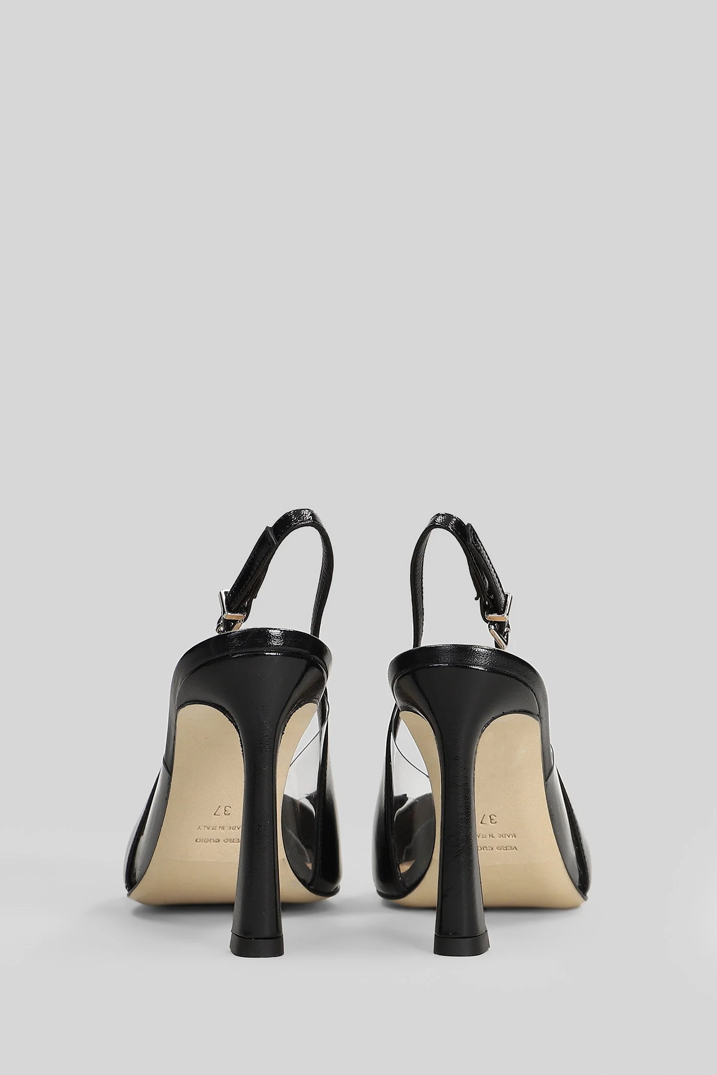 Pumps in black leather - Image 4