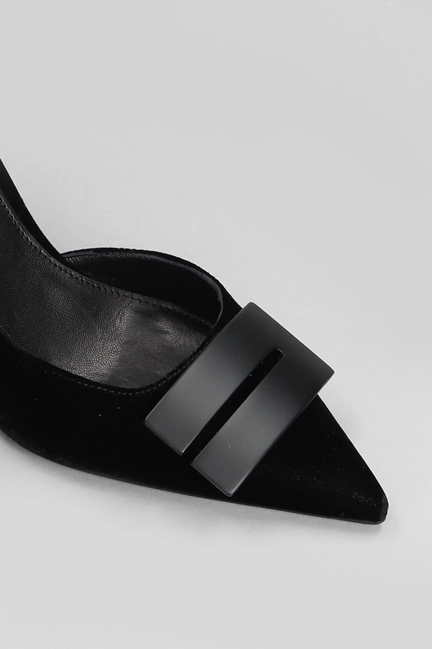 Pumps in black velvet - Image 5