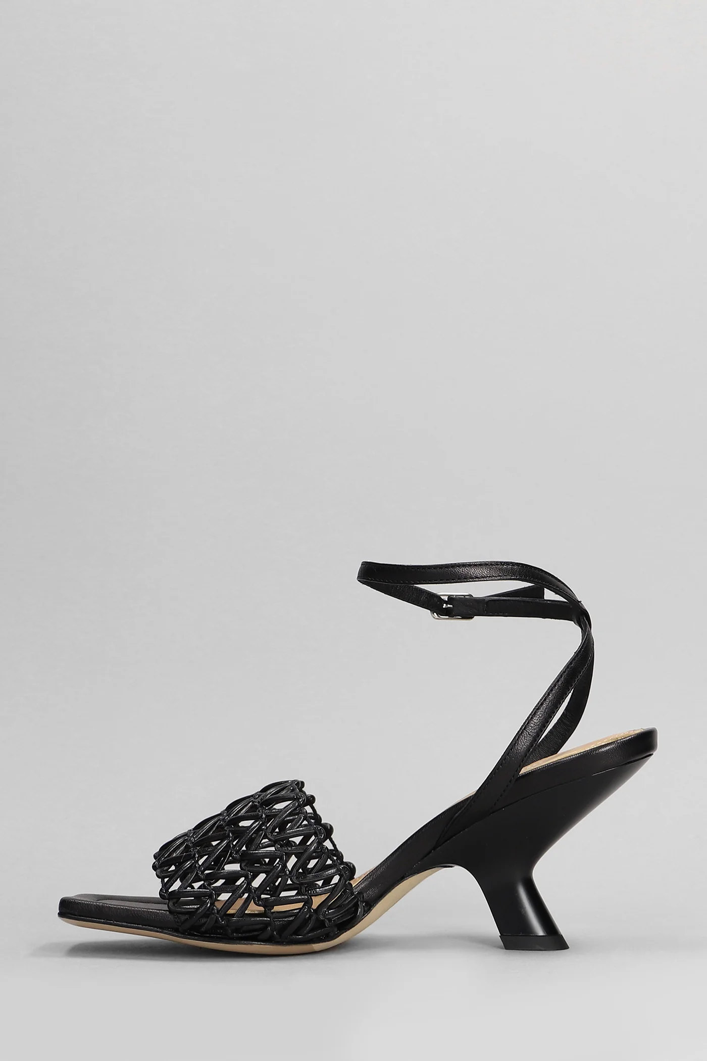 Sandals in black leather - Image 3