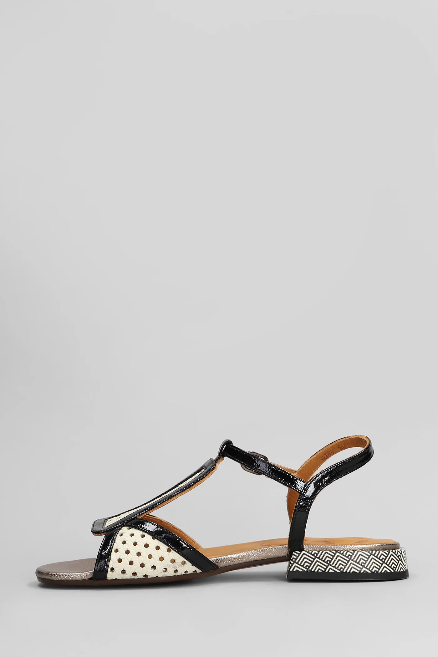Flats in black leather - Image 3