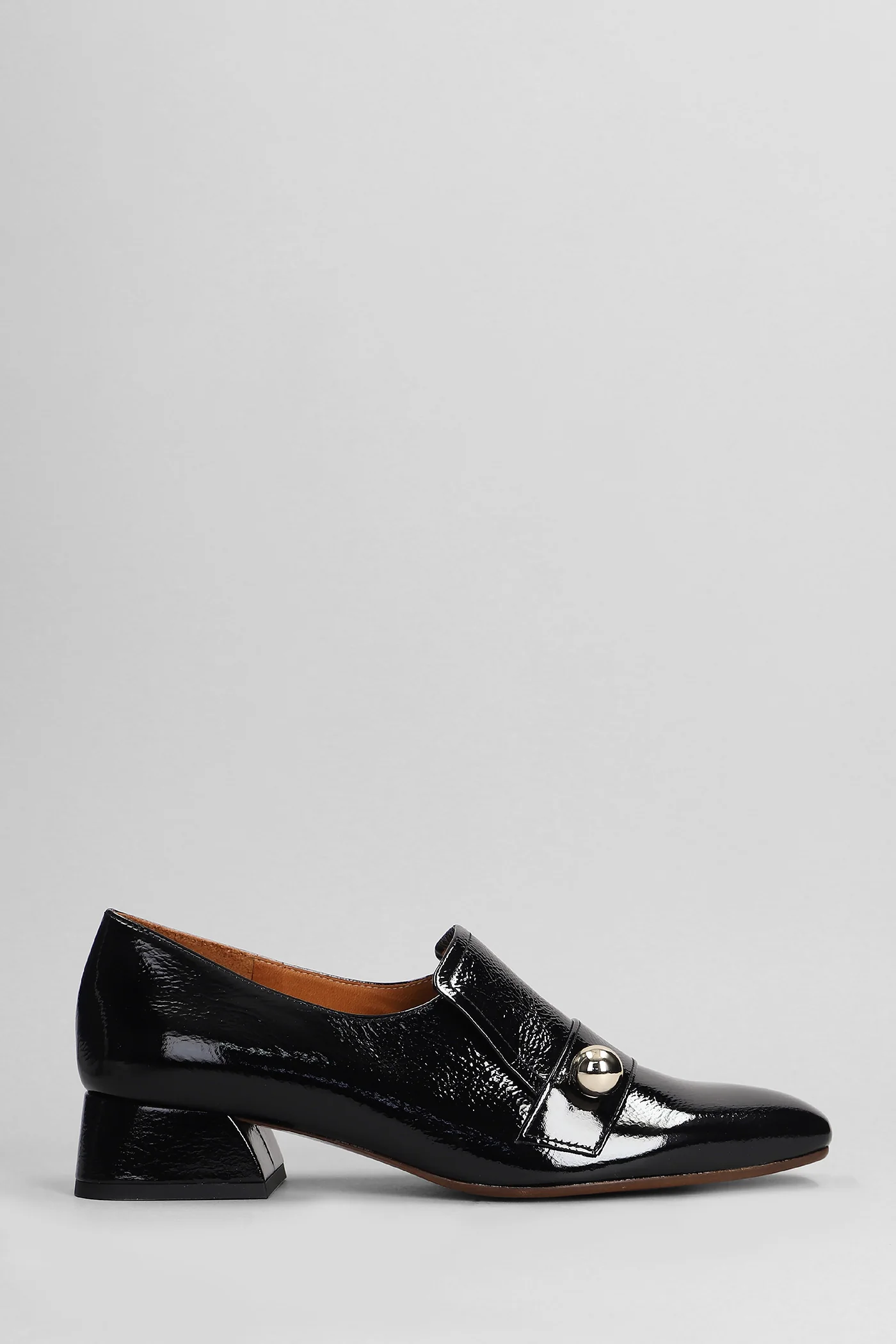 Hellin Loafers in black leather