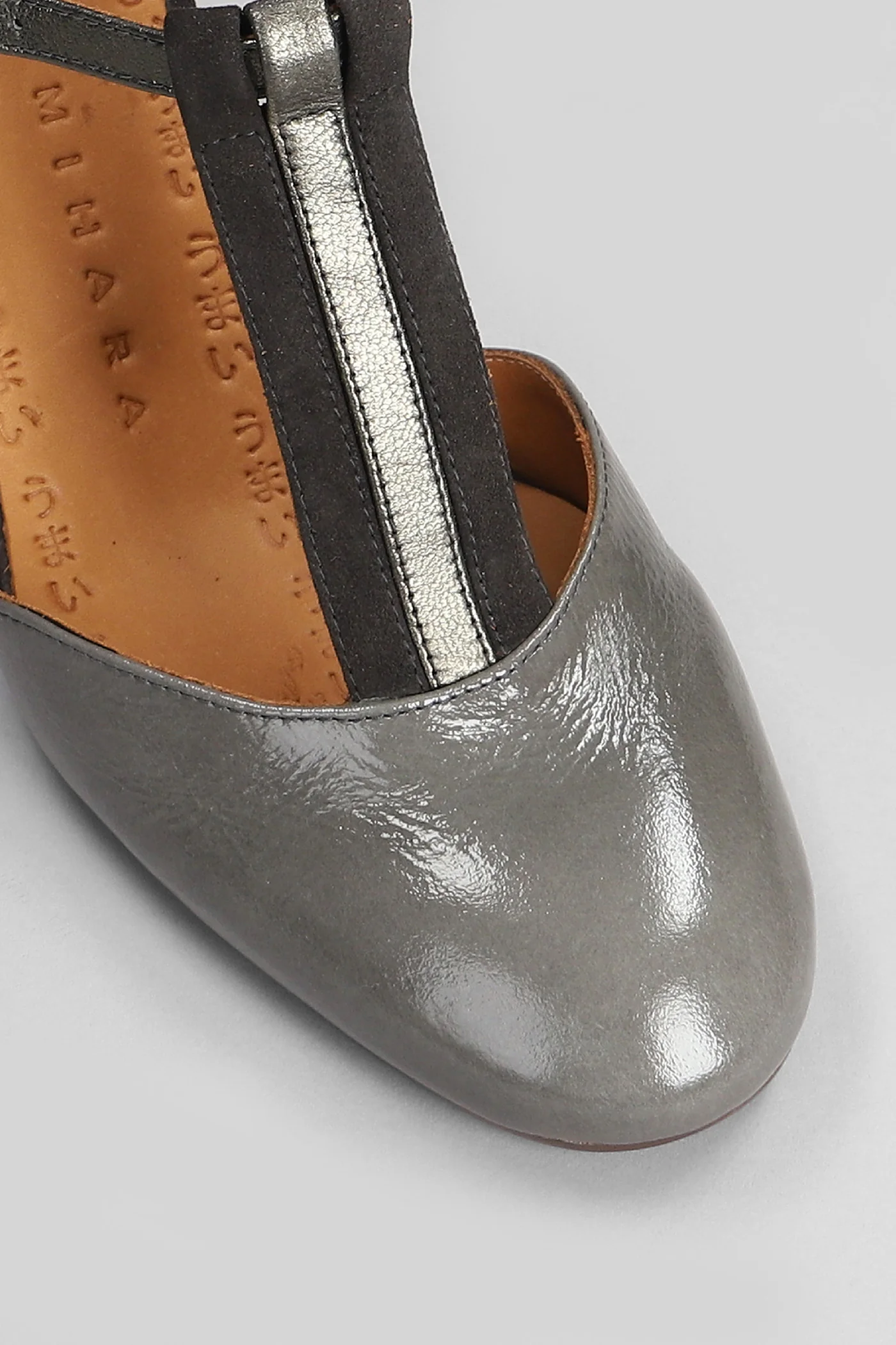Misur Pumps in grey leather - Image 5
