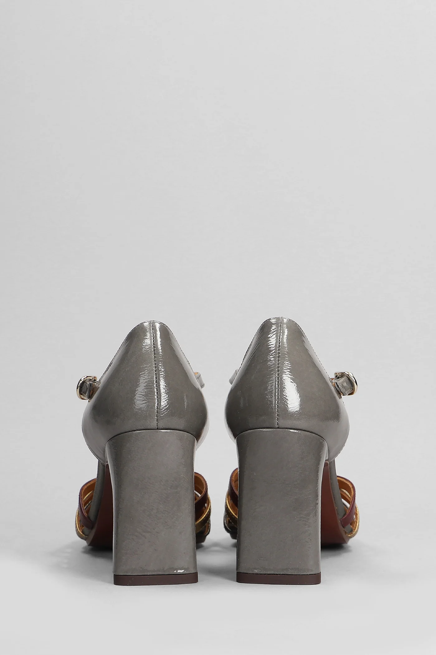 Mizan Pumps in grey leather - Image 4
