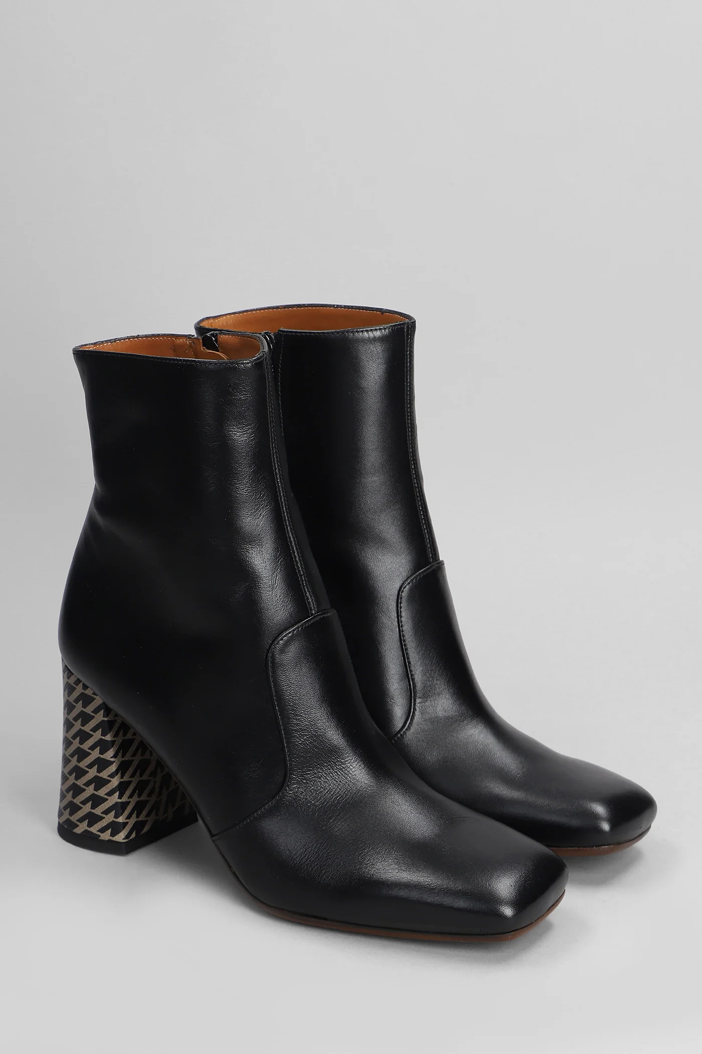 Oysi High heels Ankle boots in black leather - Image 2