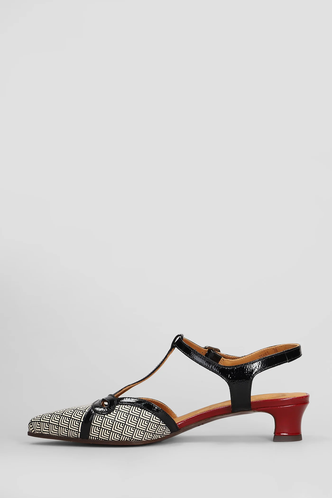 Pumps in beige leather - Image 3