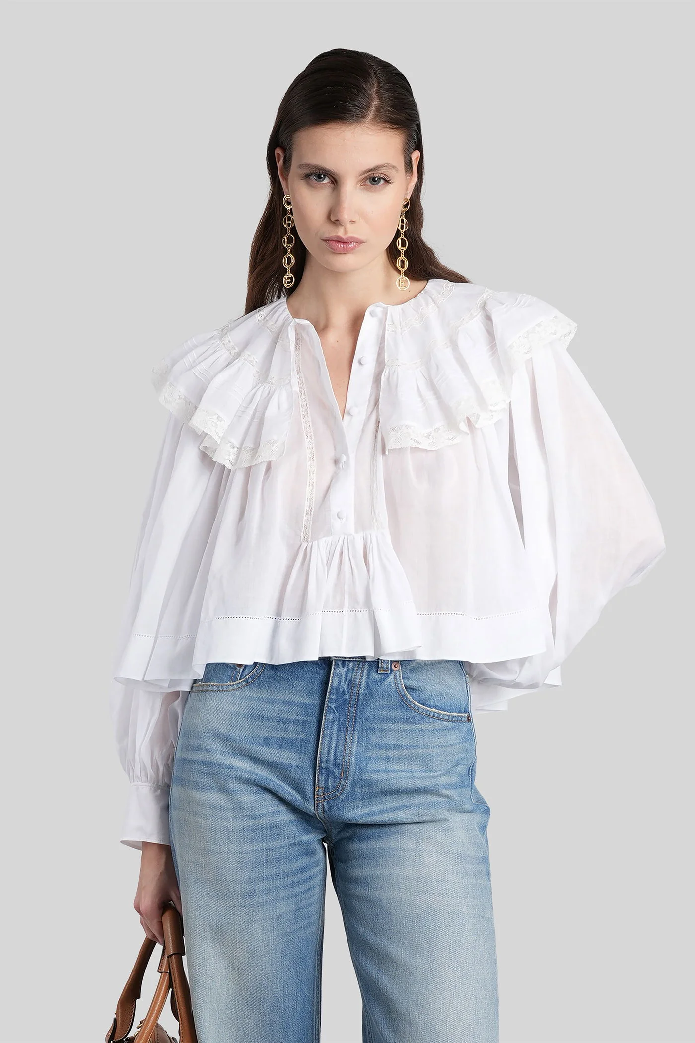 Blouse in white cotton