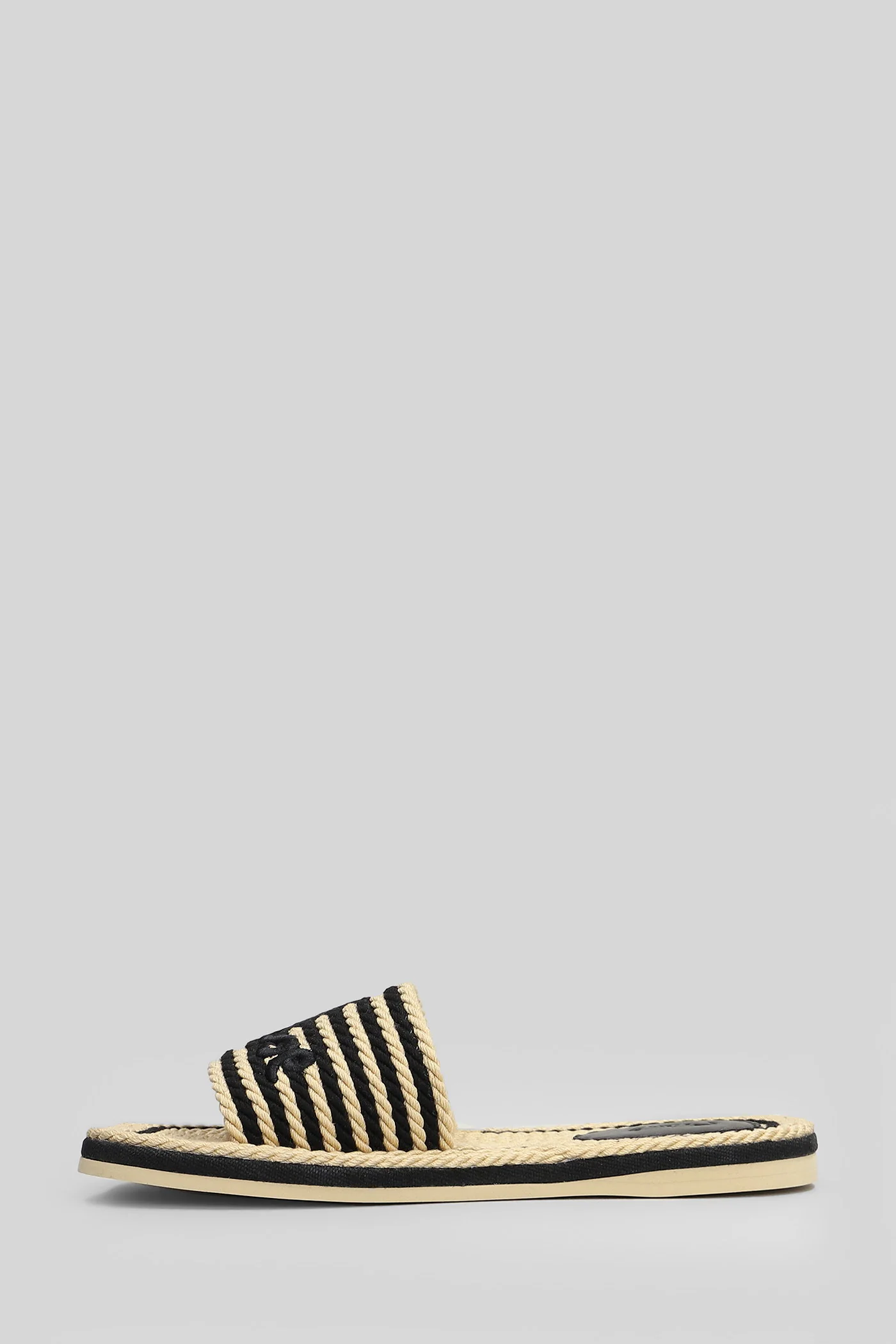Chloe sand Flat sandal-slipper in beige raffia - Image 3