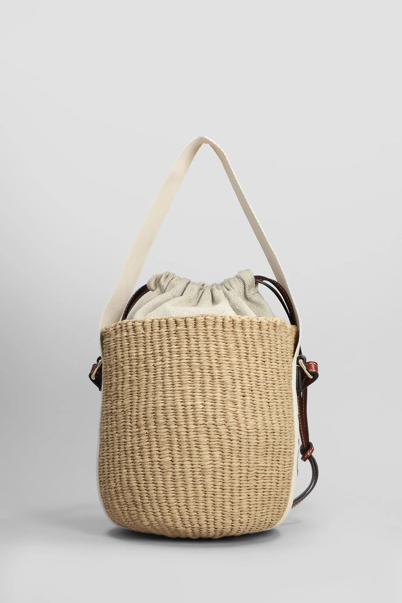 Woody basket Tote in beige raffia - Image 3