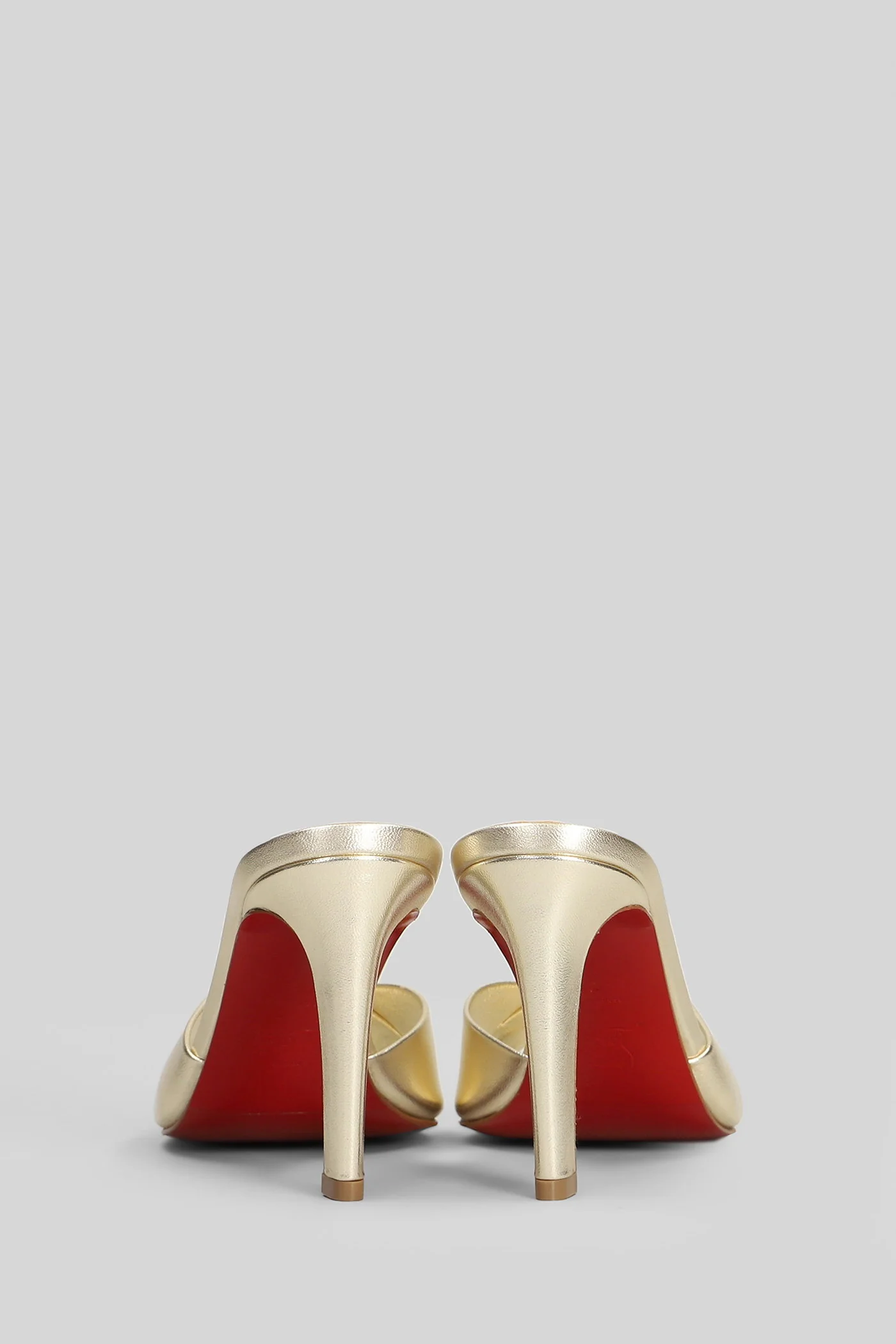 Fanny slide 85  in gold leather - Image 4
