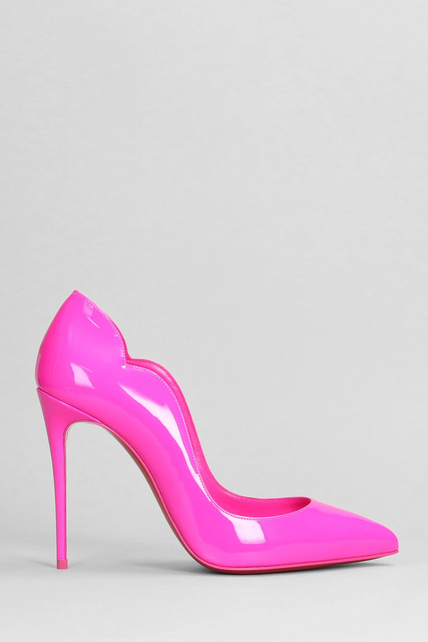 Hot chick sling 100 Pumps in fuxia patent leather
