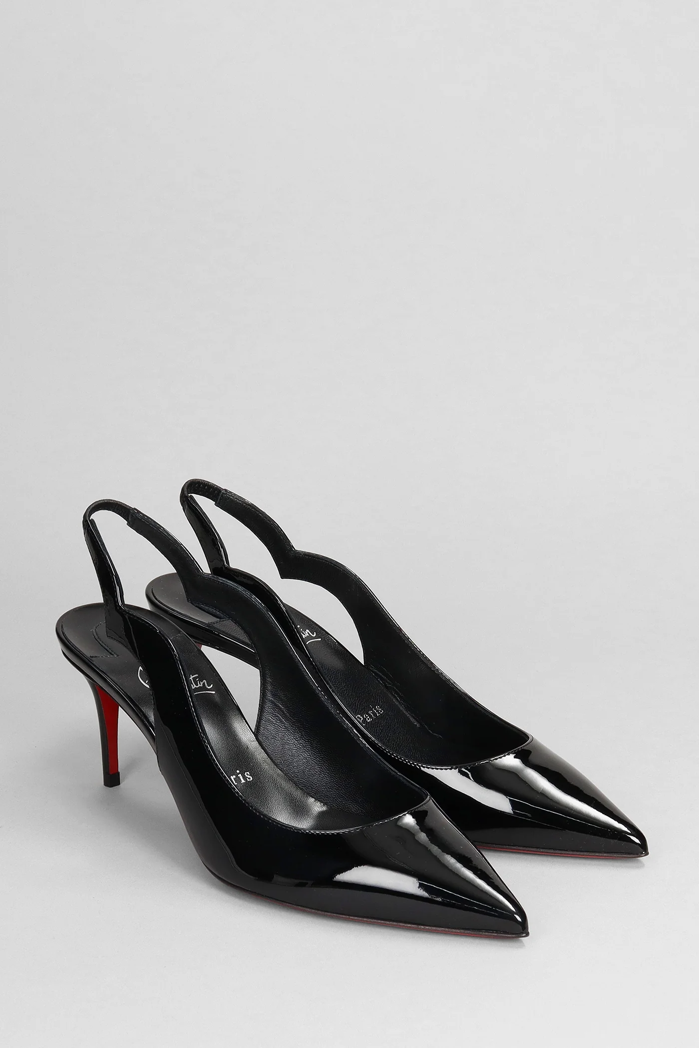 Pumps in black patent leather - Image 2
