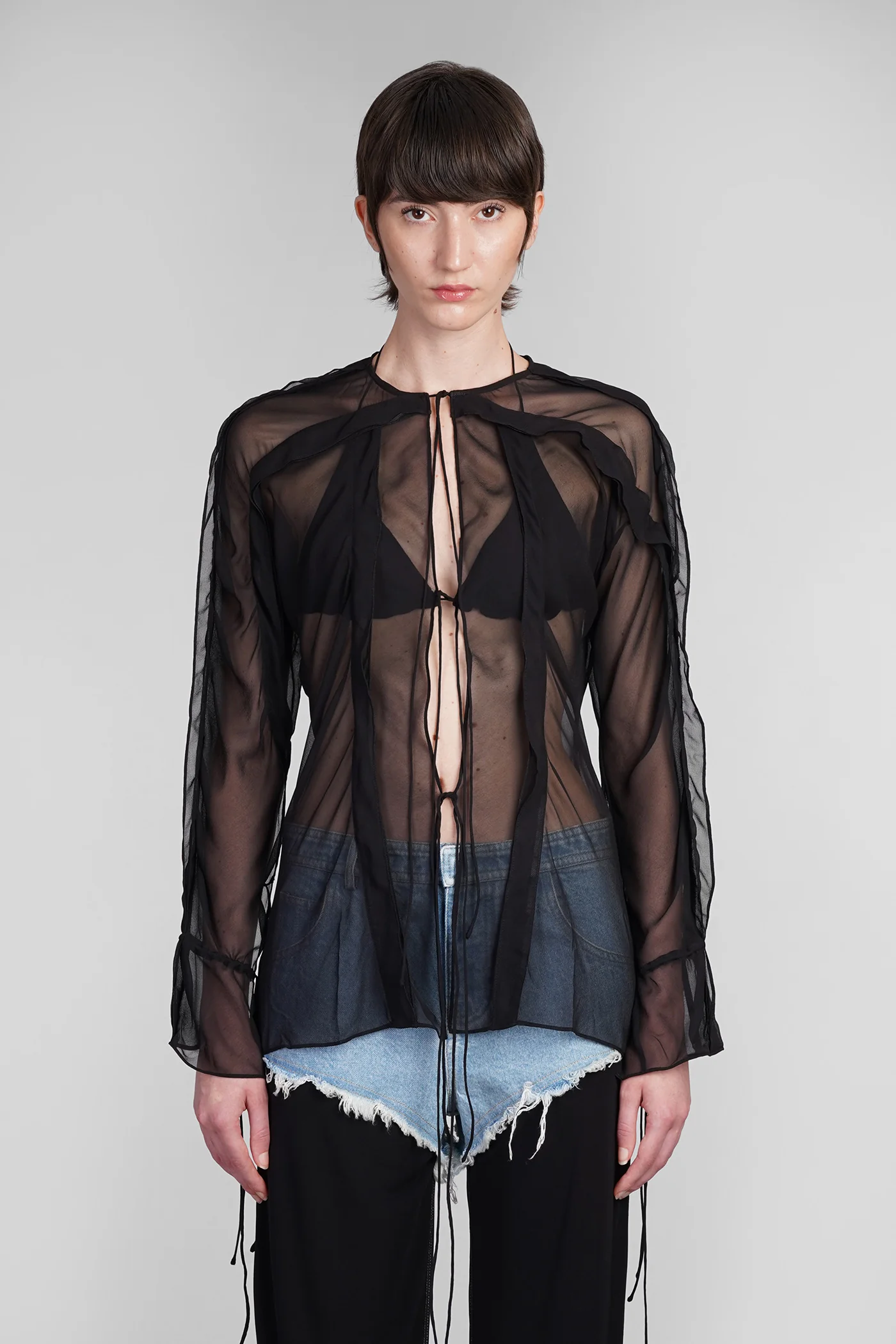 Shirt in black silk