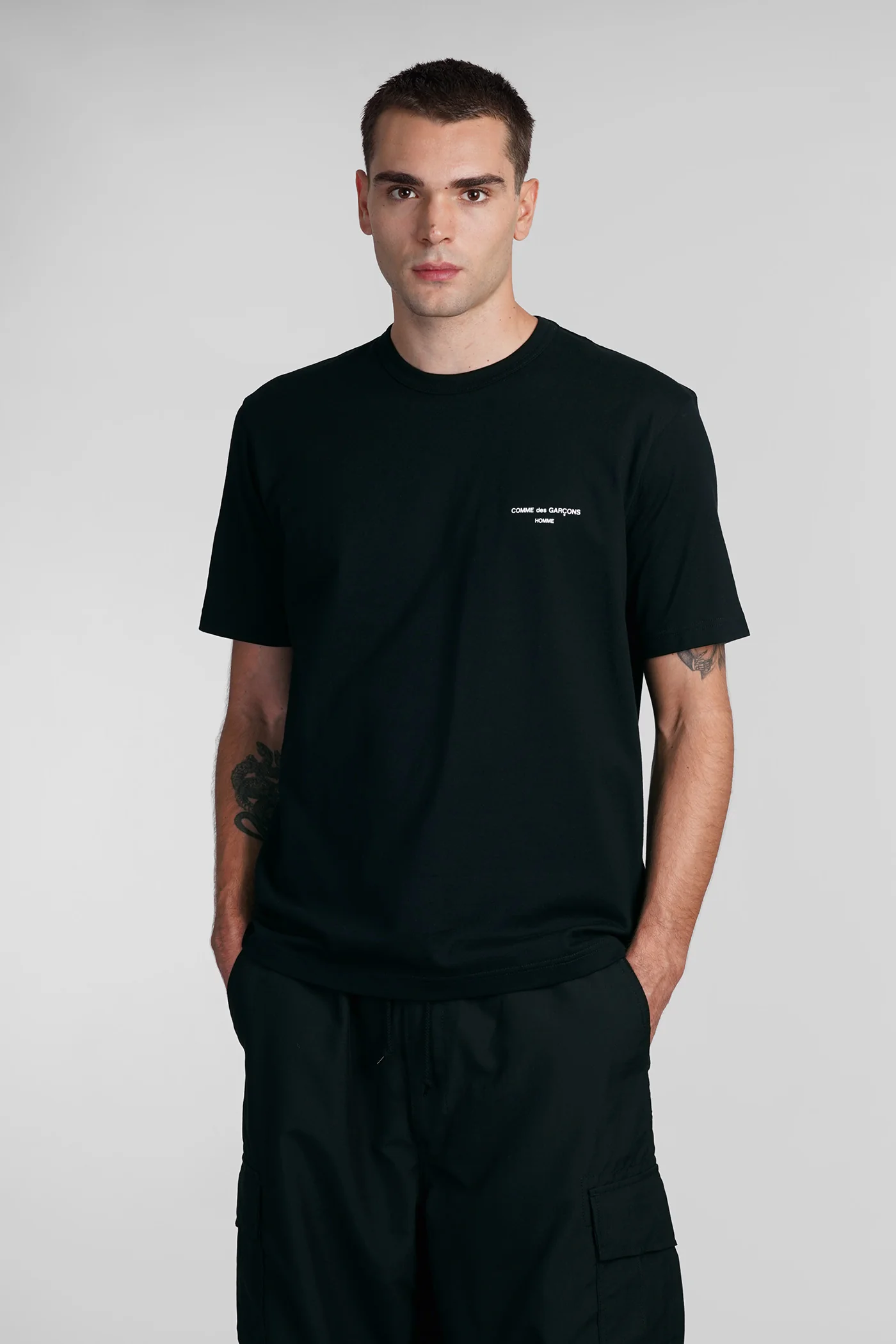 T-Shirt in black cotton