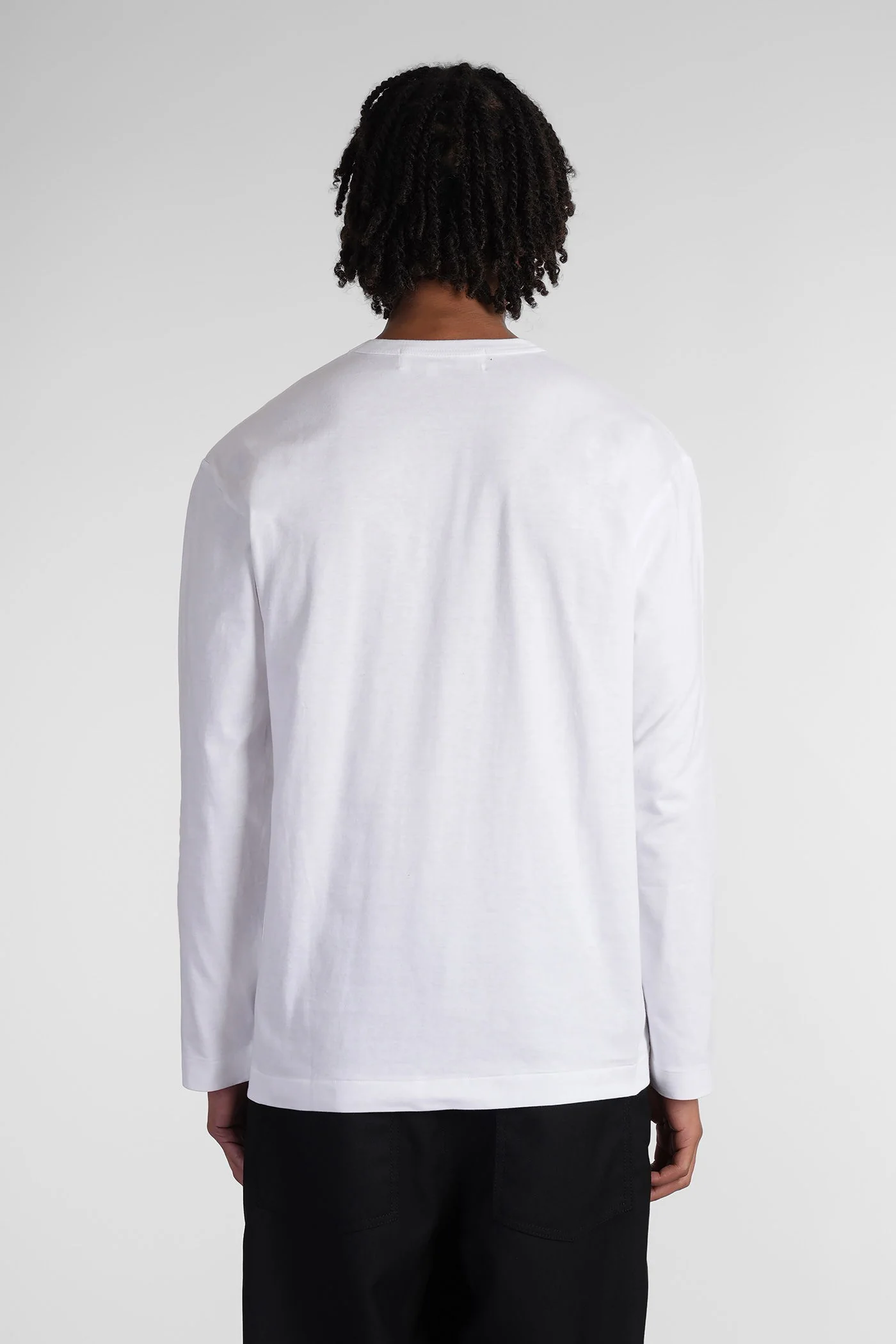 in white cotton - Image 3