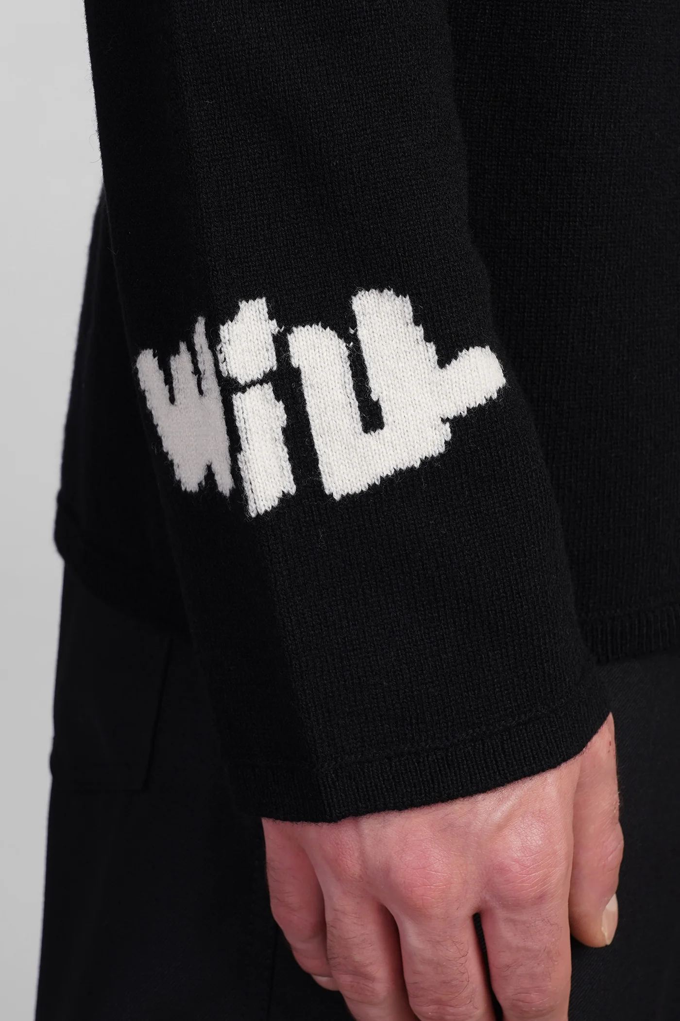 Knitwear in black wool - Image 5