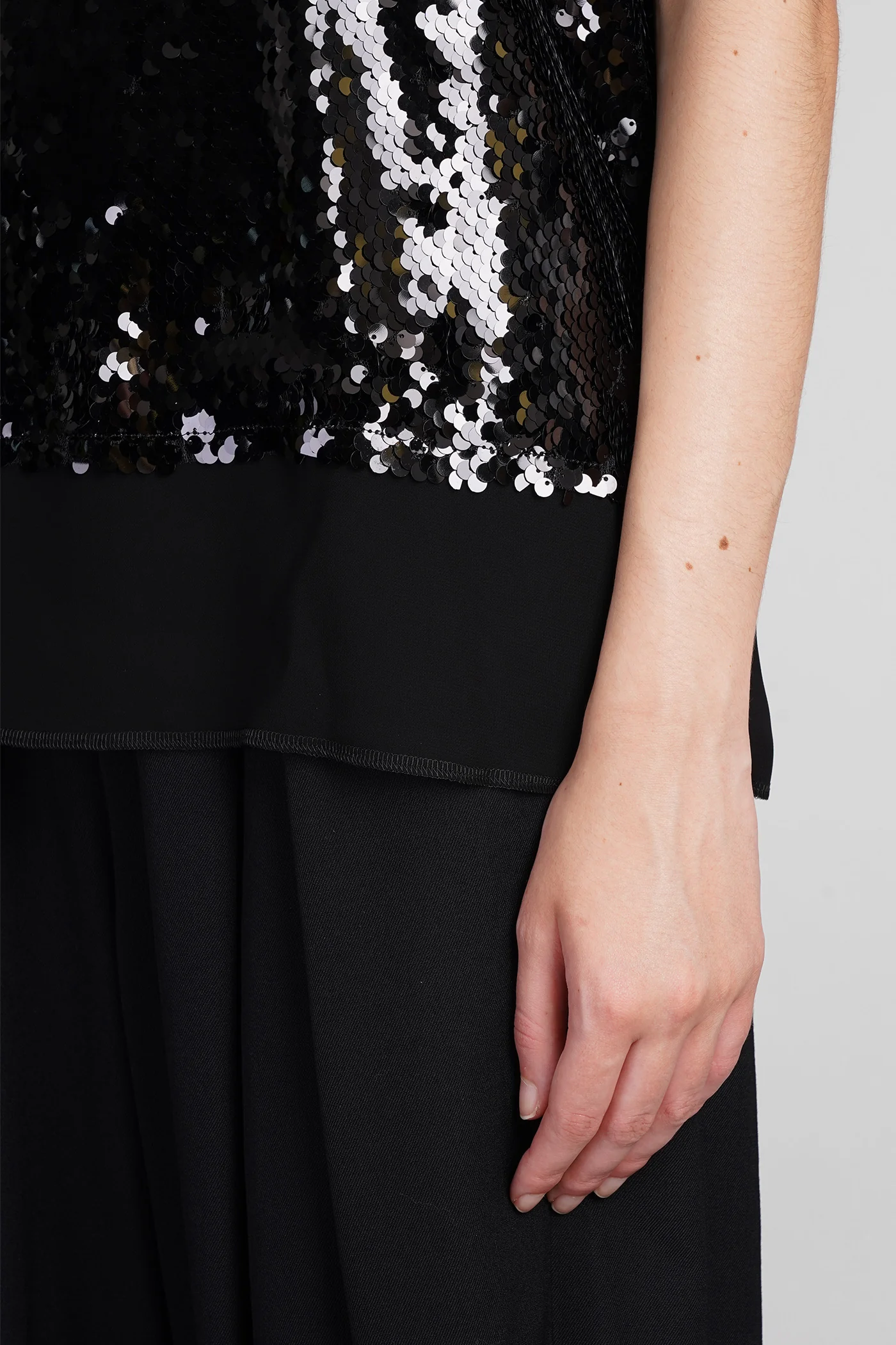 Topwear in black polyester - Image 5