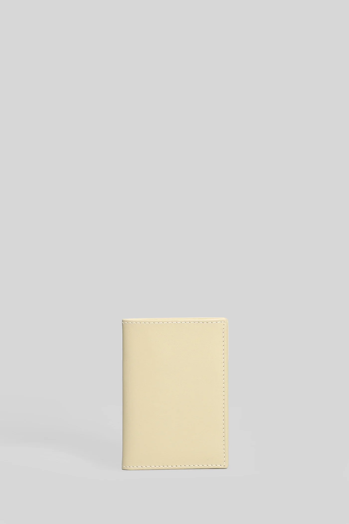 Wallet in beige leather
