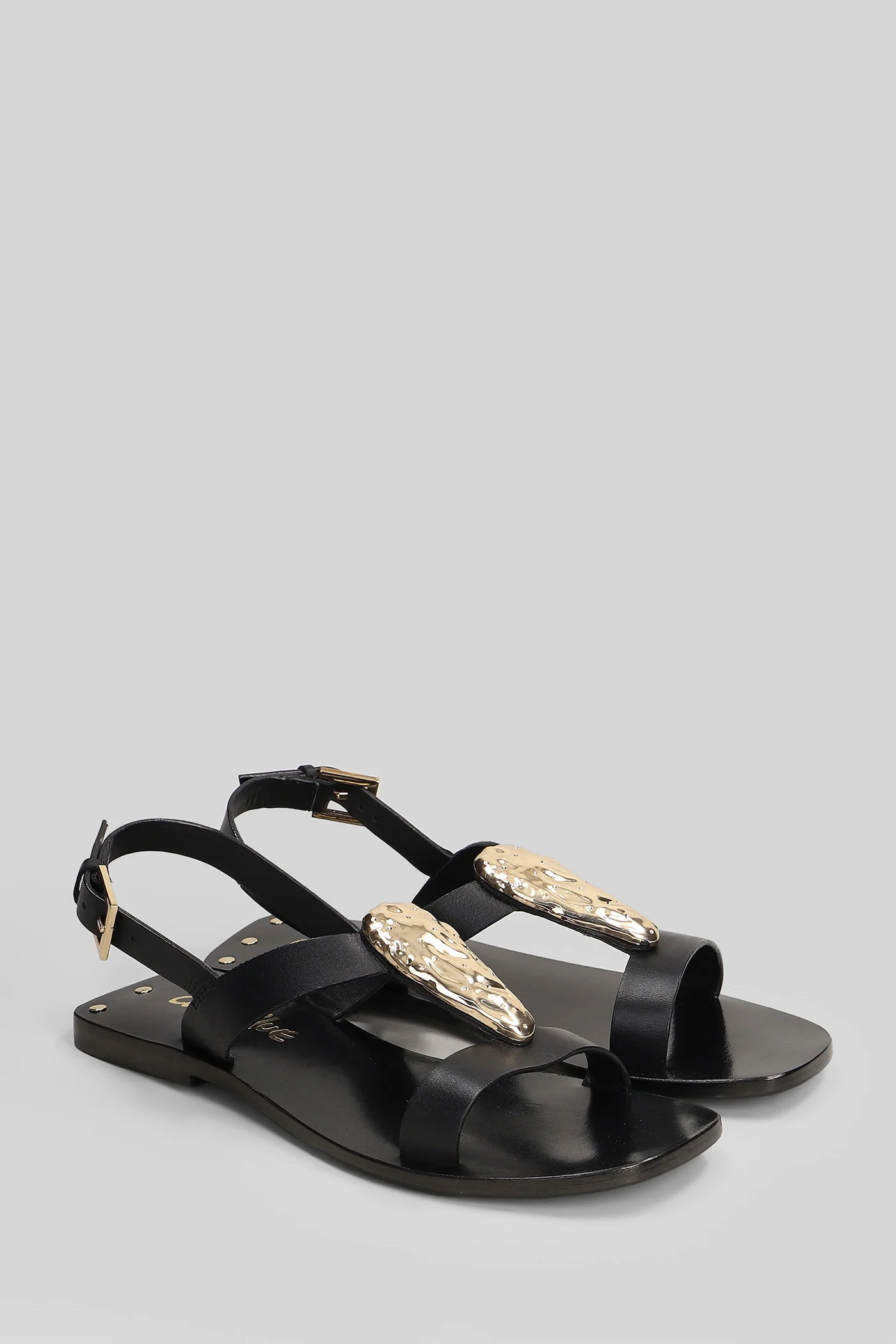 Flat sandal-slipper in black leather - Image 2
