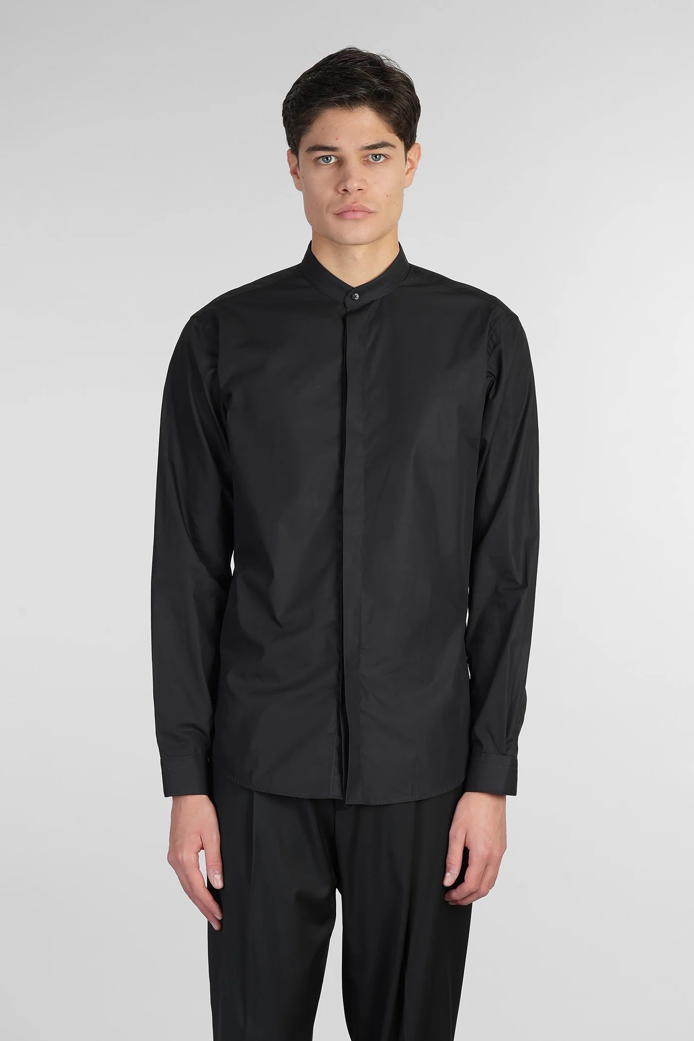 Ives Shirt in black cotton