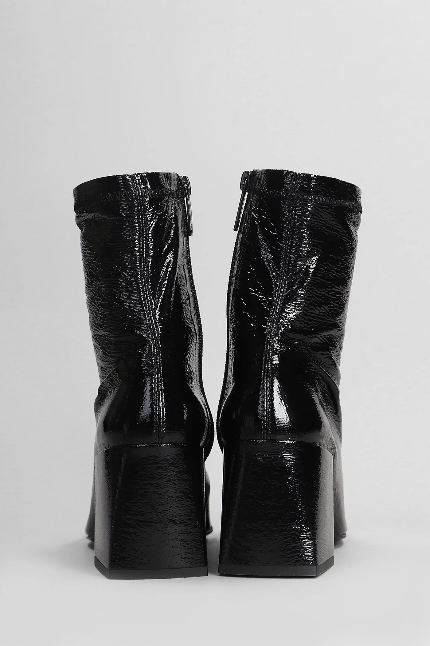 Ankle boots in black leather - Image 4