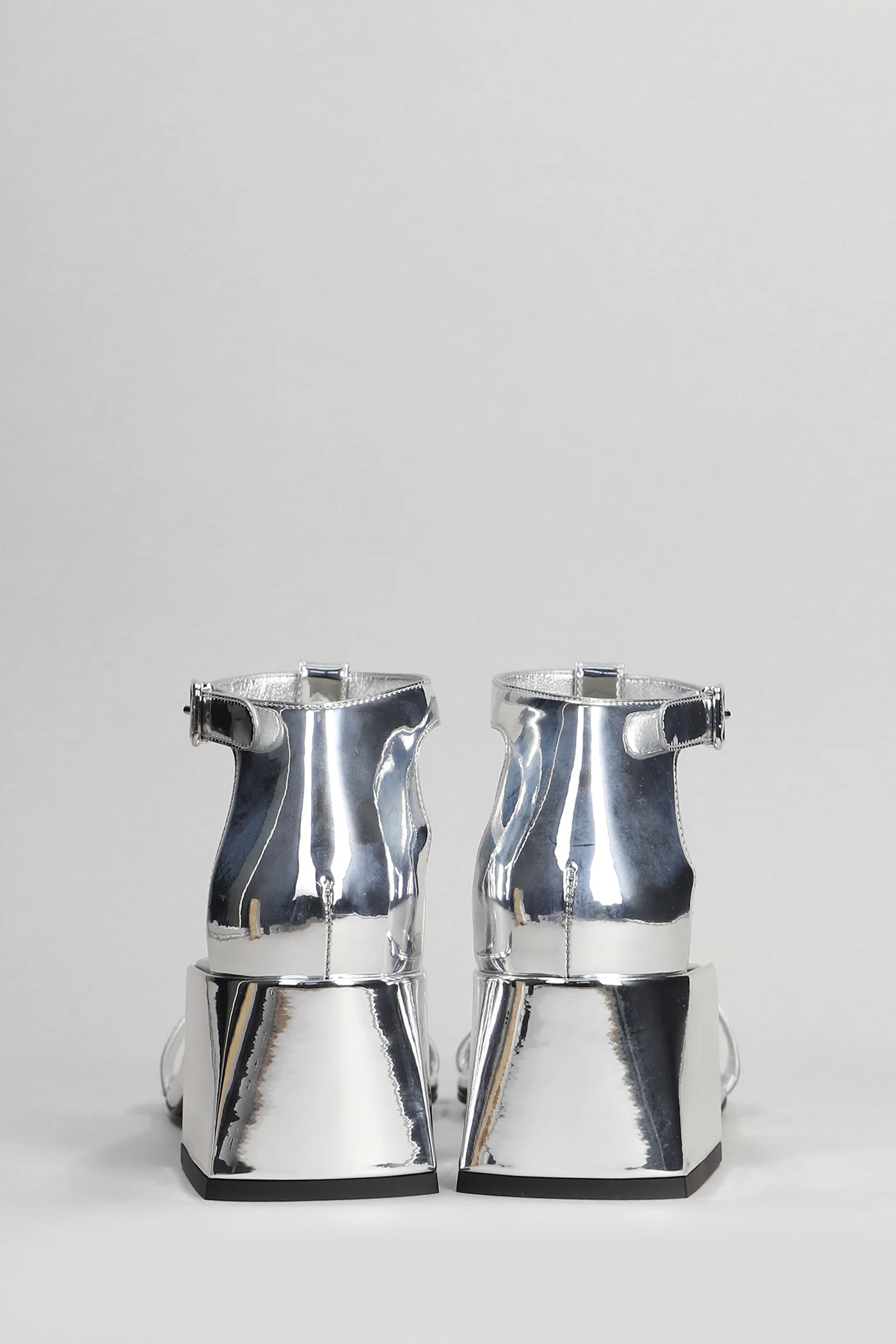 Sandals in silver patent leather - Image 4