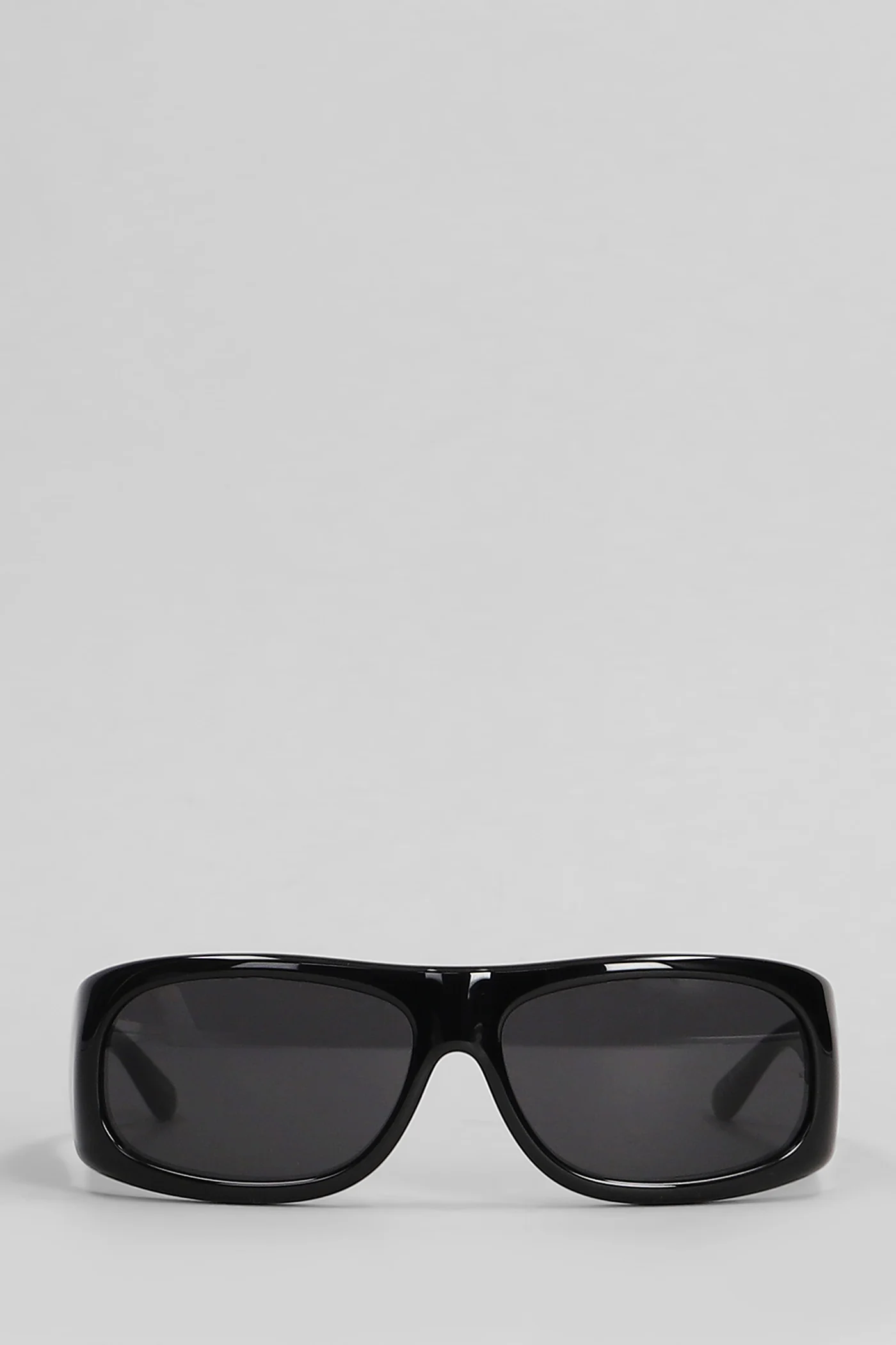 Sunglasses in black acetate