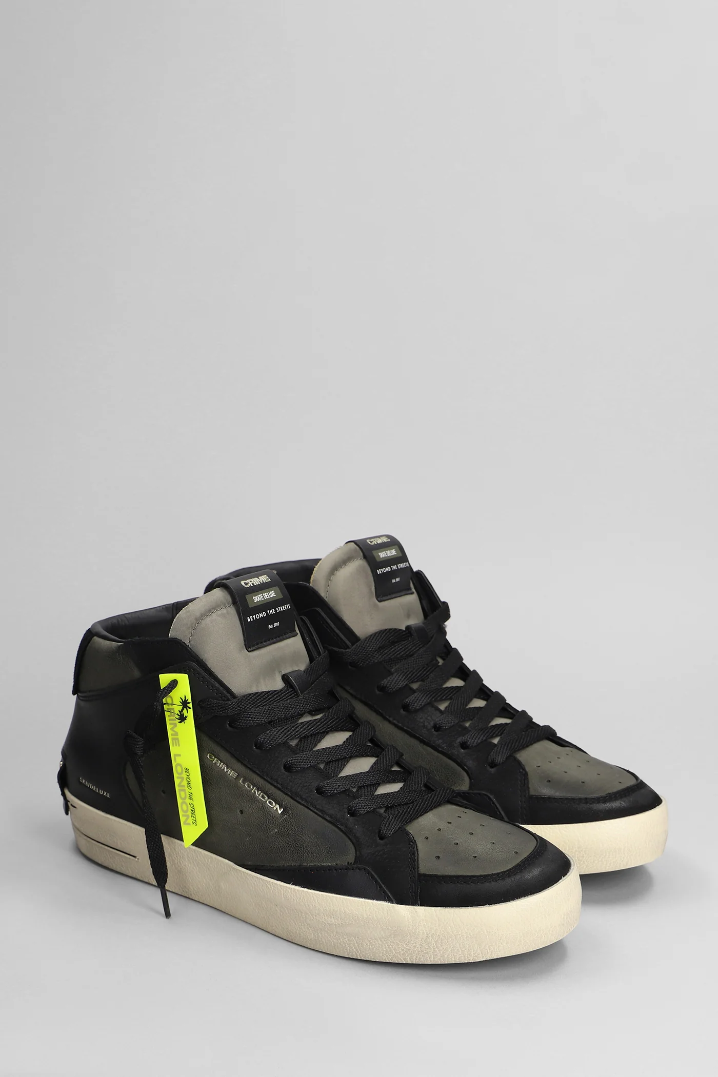 Sk8 Deluxe Mid Sneakers in black leather - Image 2