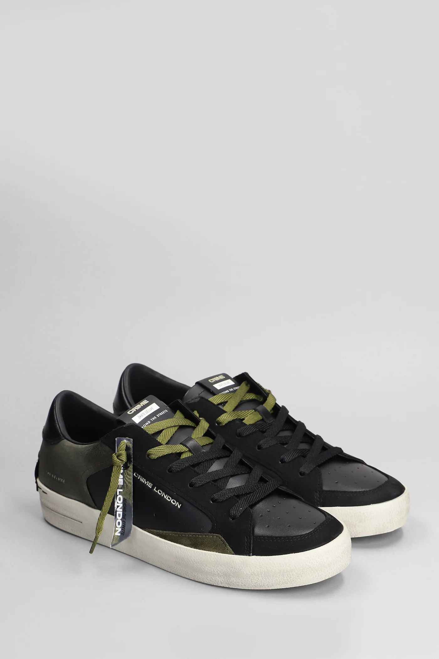 Sk8 Deluxe Sneakers in black leather - Image 2