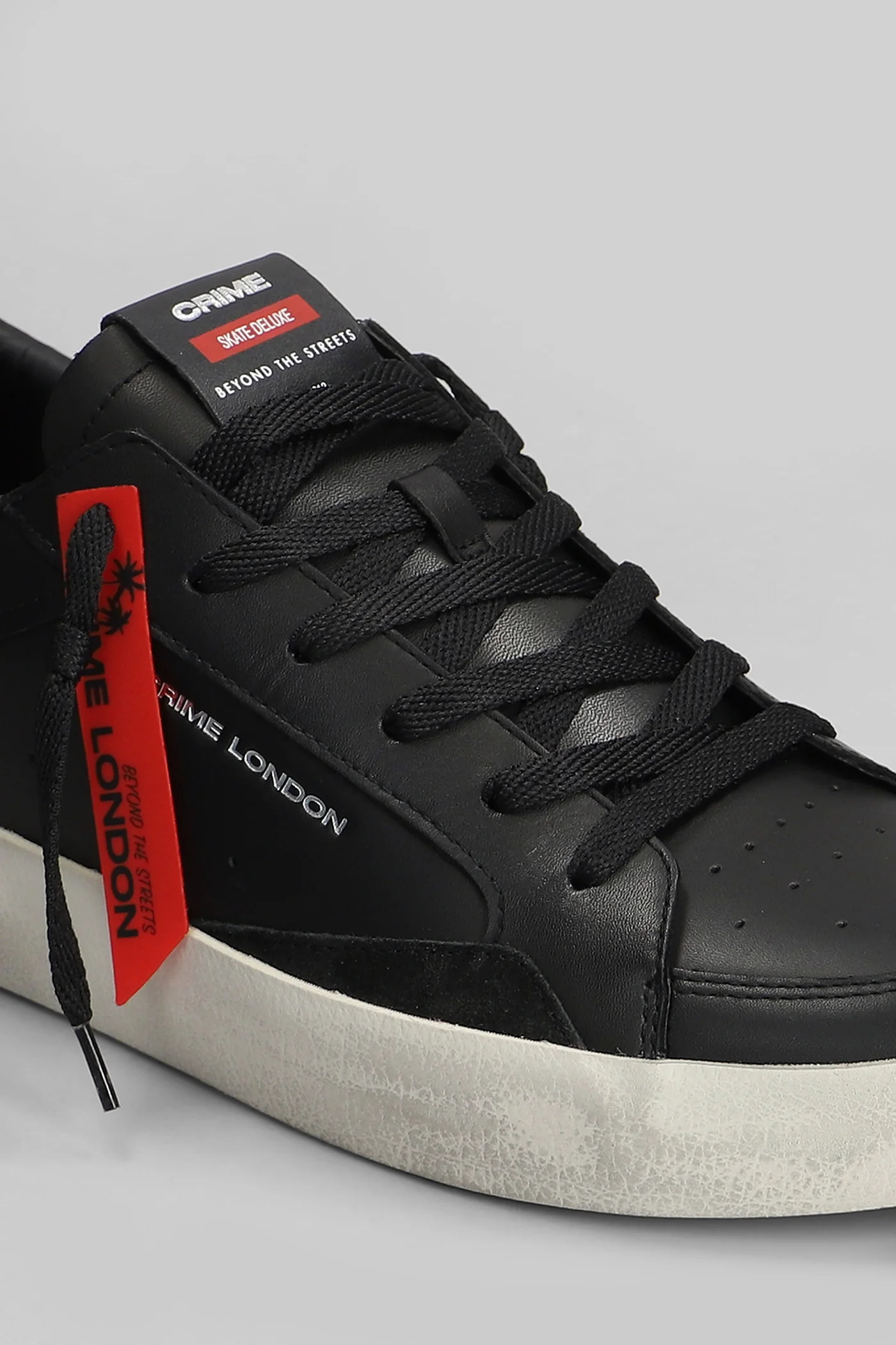 Sk8 Deluxe Sneakers in black leather - Image 5