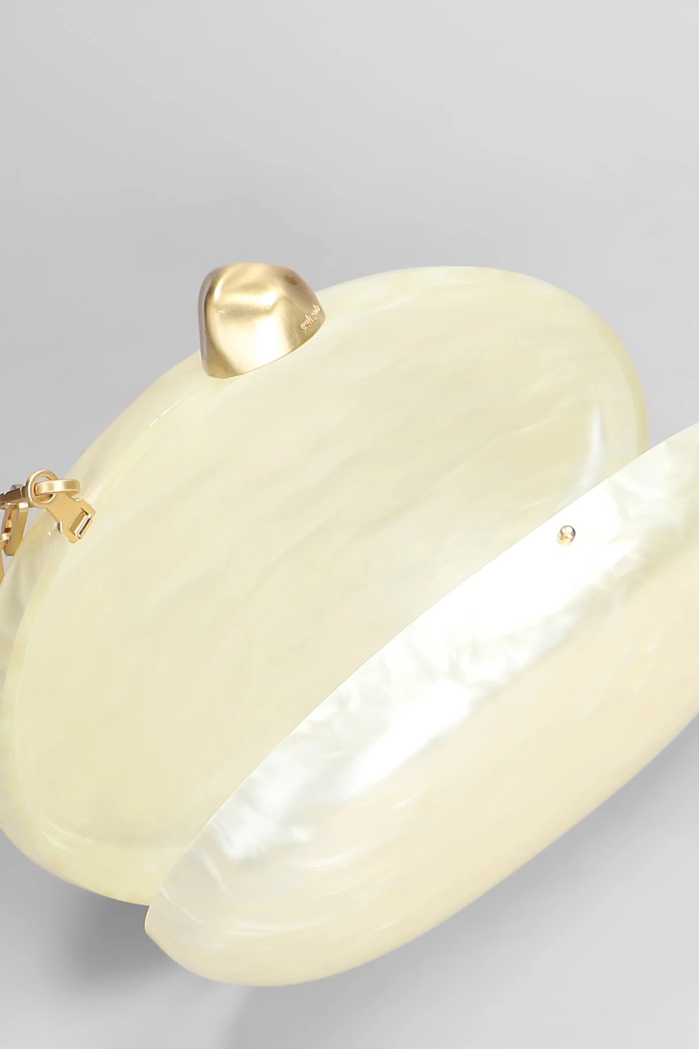 Eviana Clutch in beige acrylic - Image 4