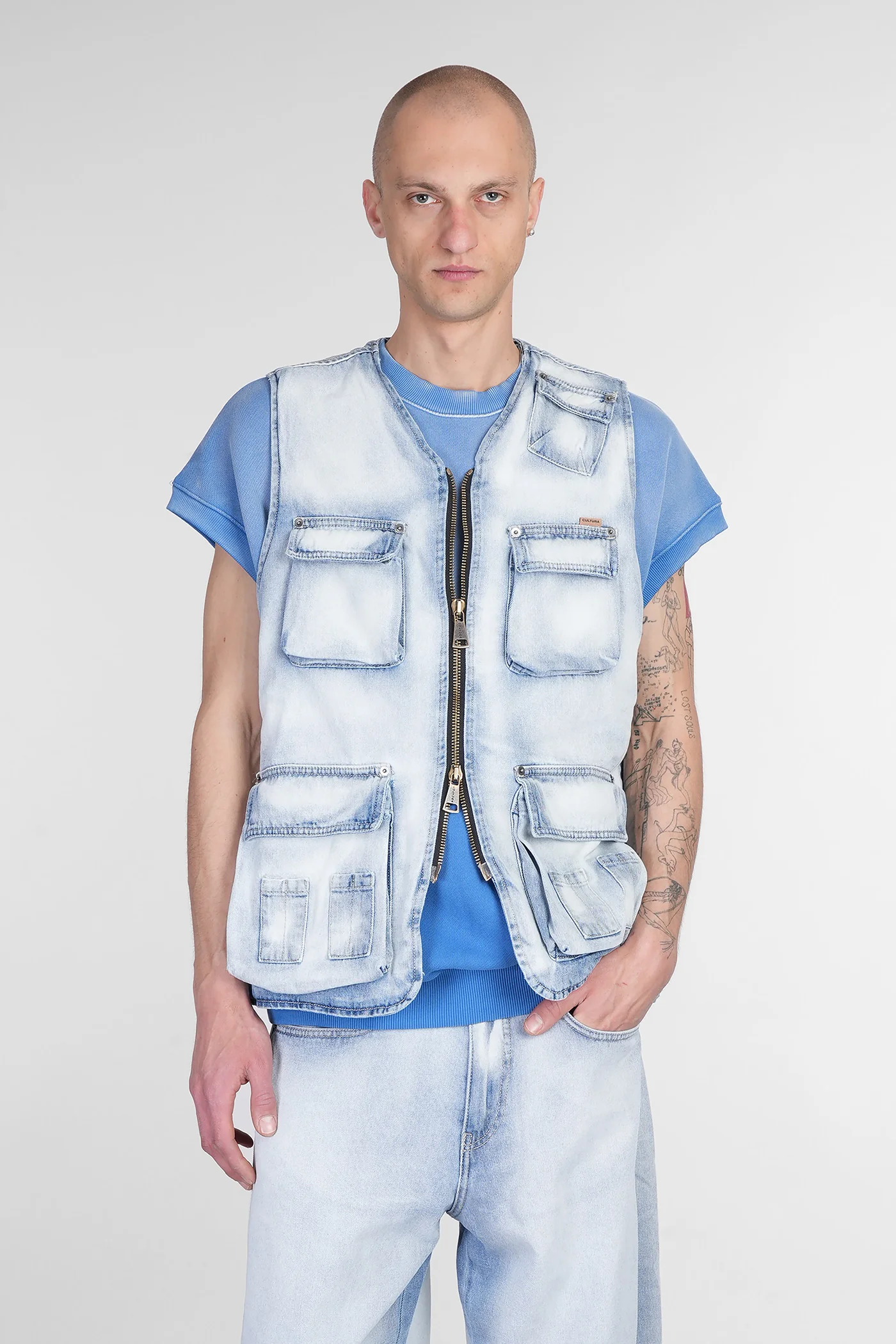 Vest in blue cotton