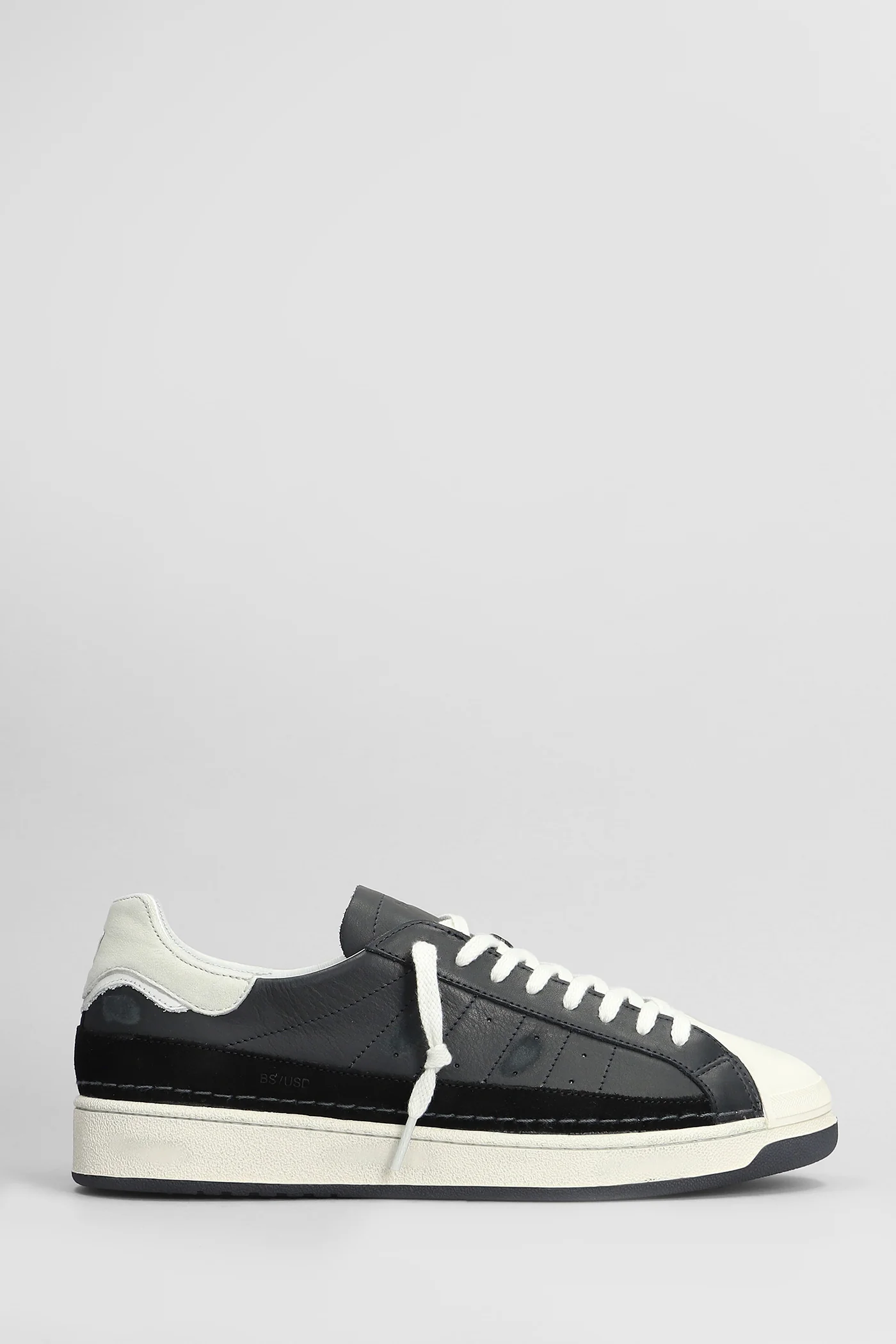 Base Used Sneakers in blue leather