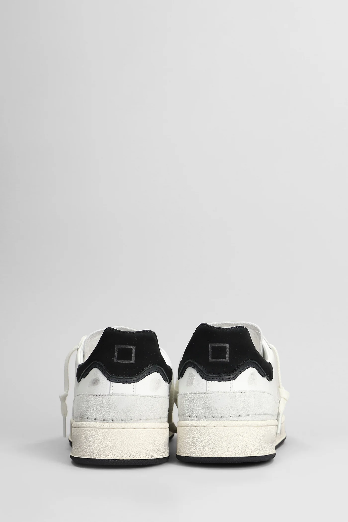 Base Used Sneakers in white leather - Image 4