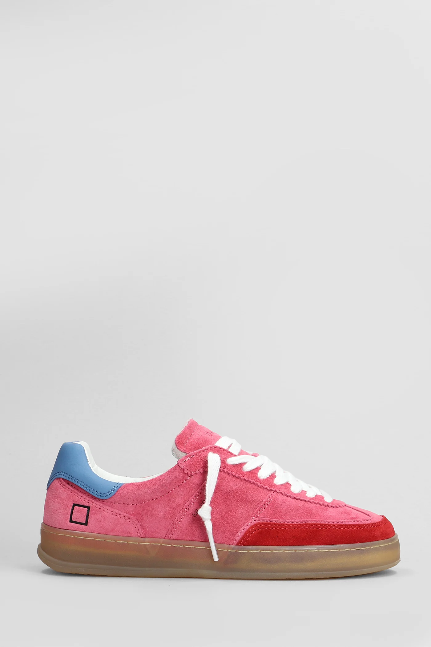 Sporty Sneakers in fuxia suede