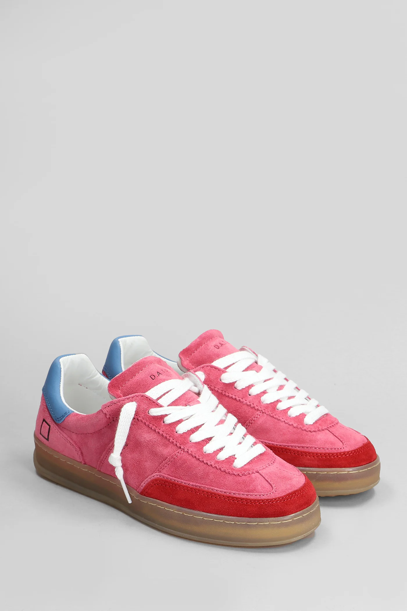 Sporty Sneakers in fuxia suede - Image 2