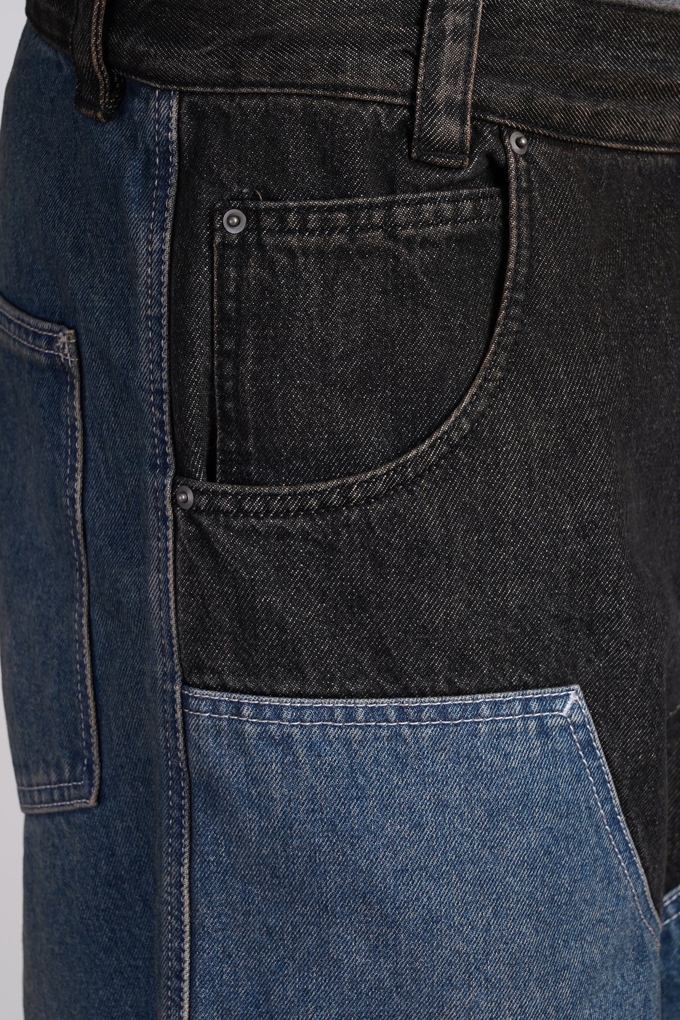 Vivienne Jeans in blue cotton - Image 5