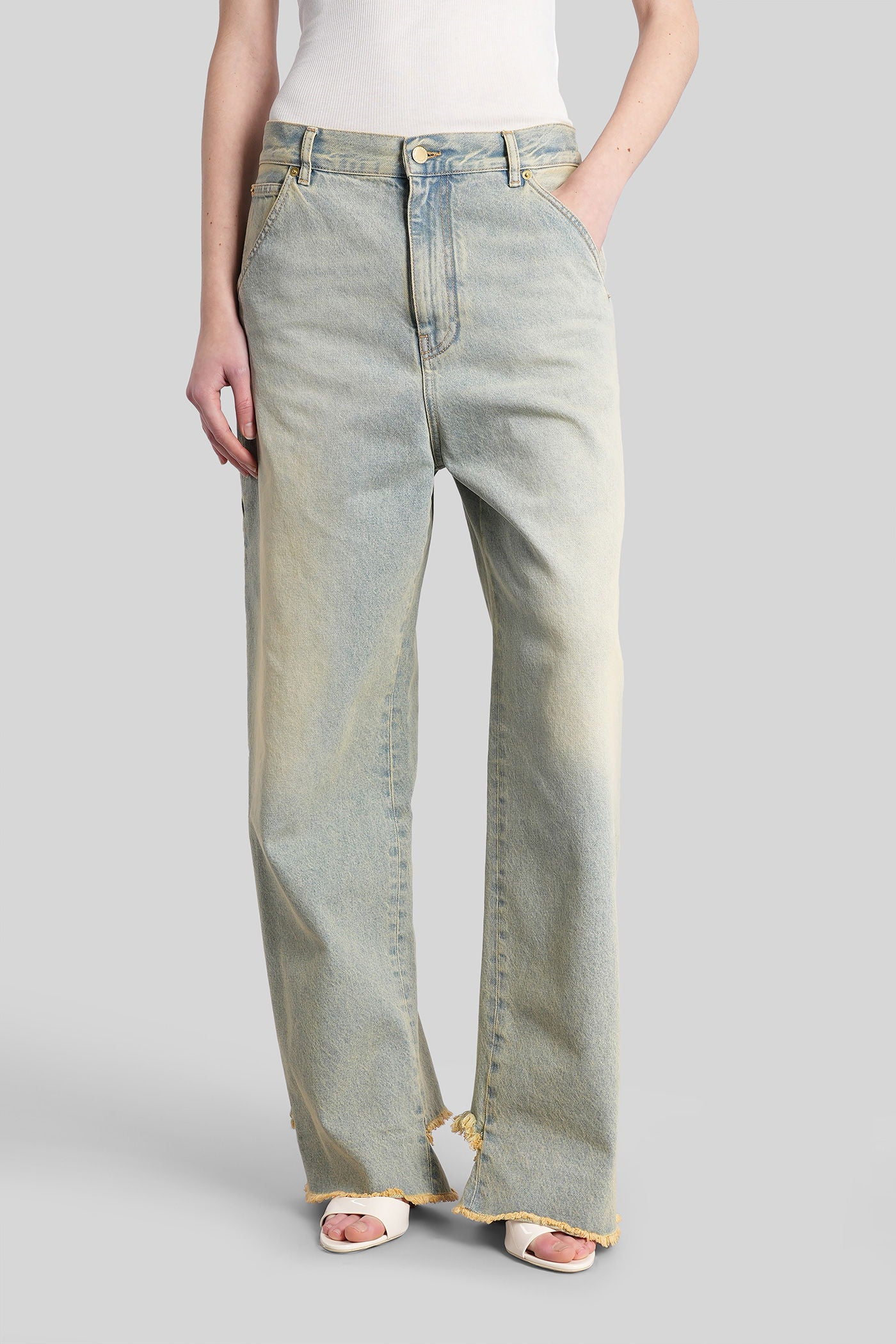 Lisa Jeans in blue denim - Image 11