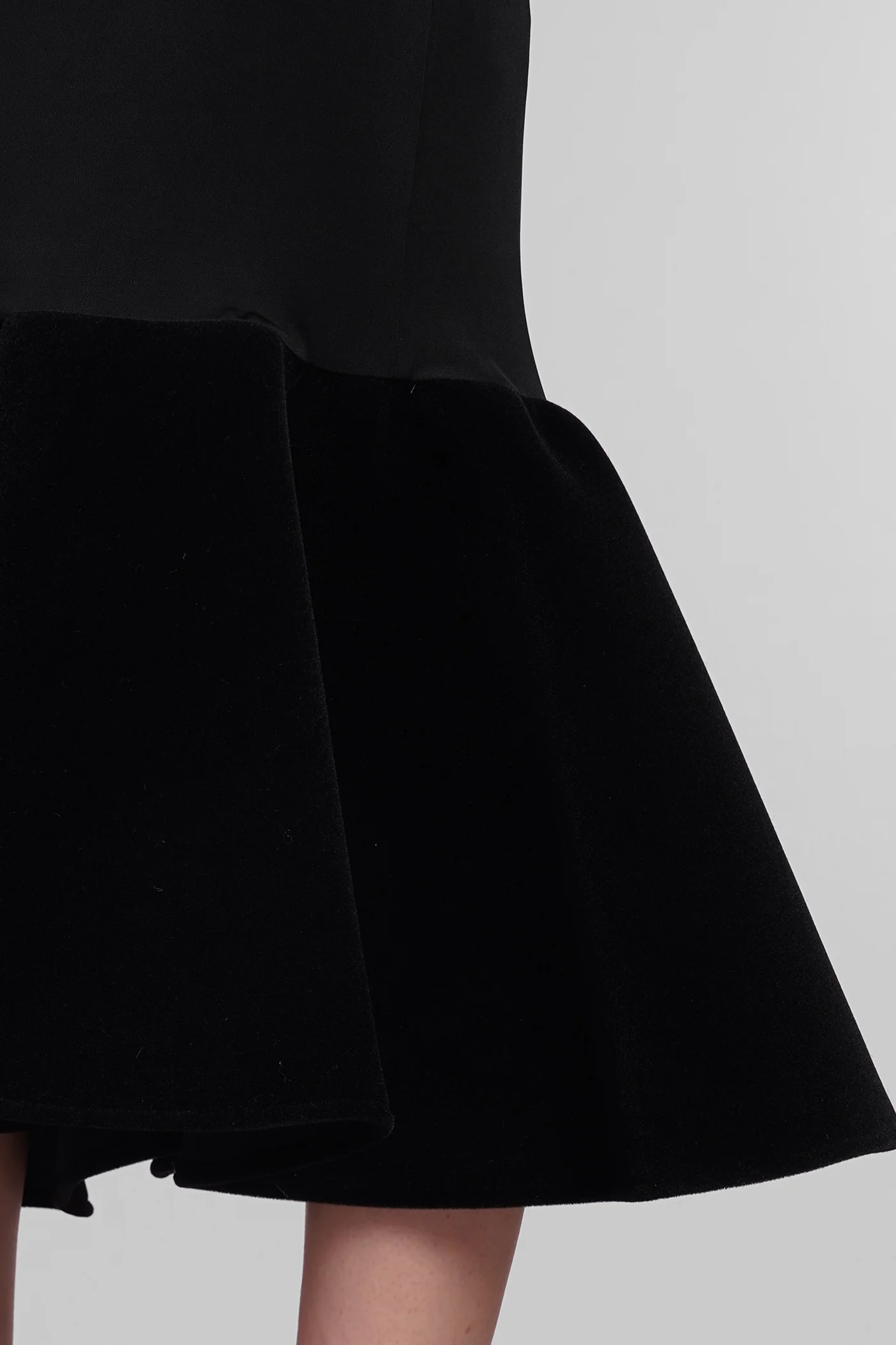 Dress woman  in black viscose - Image 5
