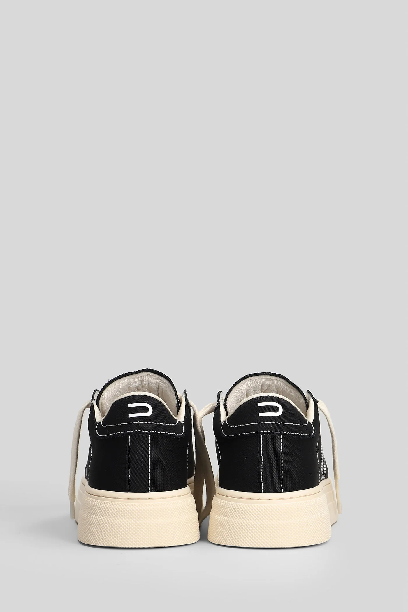 Sneakers in black canvas - Image 4