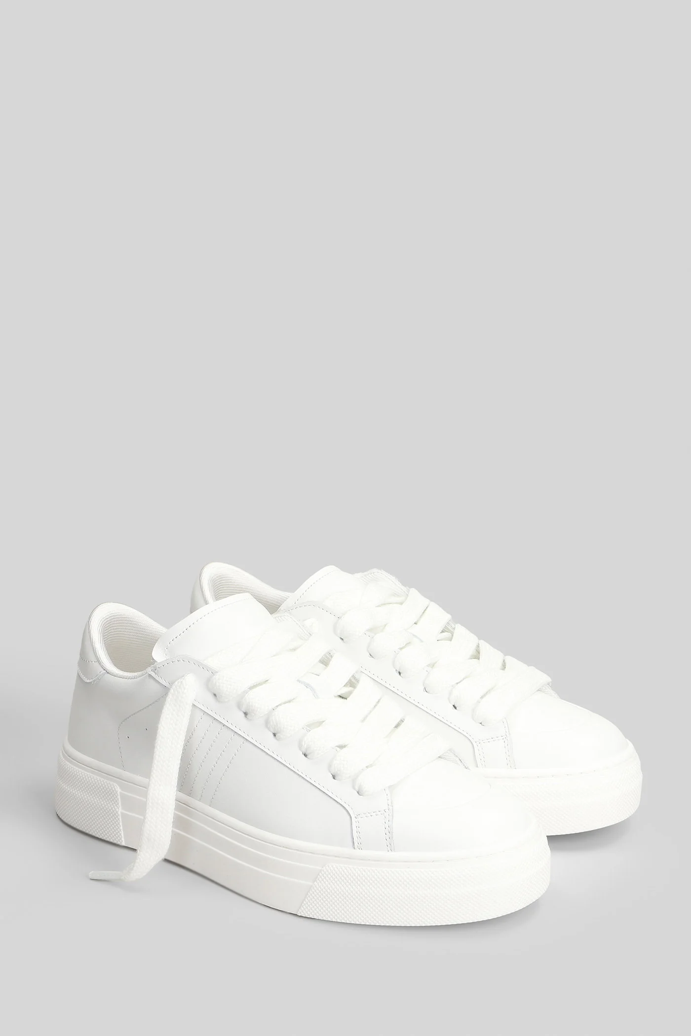 Sneakers in white leather - Image 2