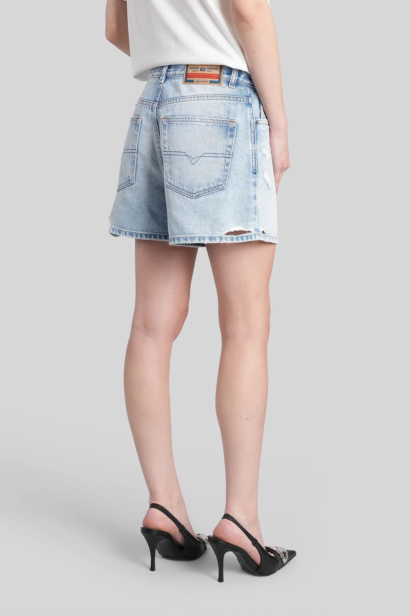 De-helios Shorts in blue denim - Image 3
