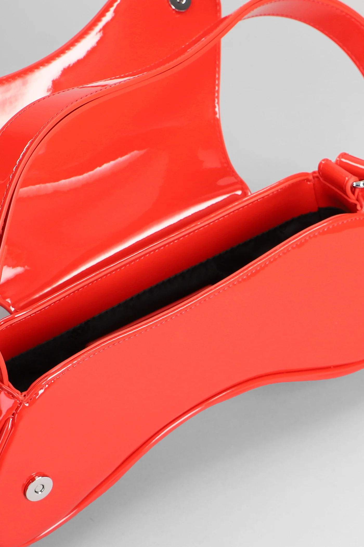 Play Shoulder bag in red Polyuretan - Image 4
