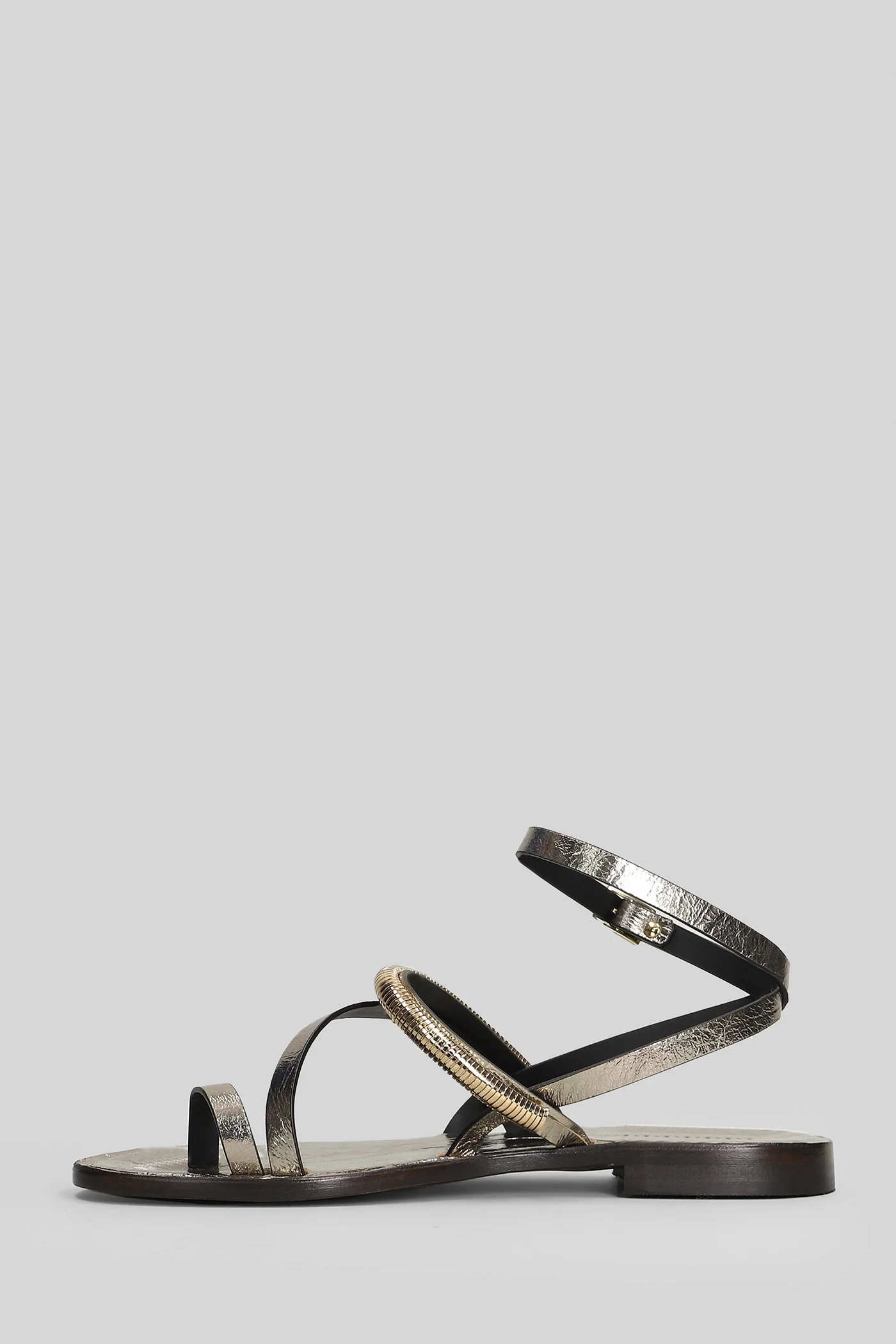 Flat sandal-slipper in platinum leather - Image 3